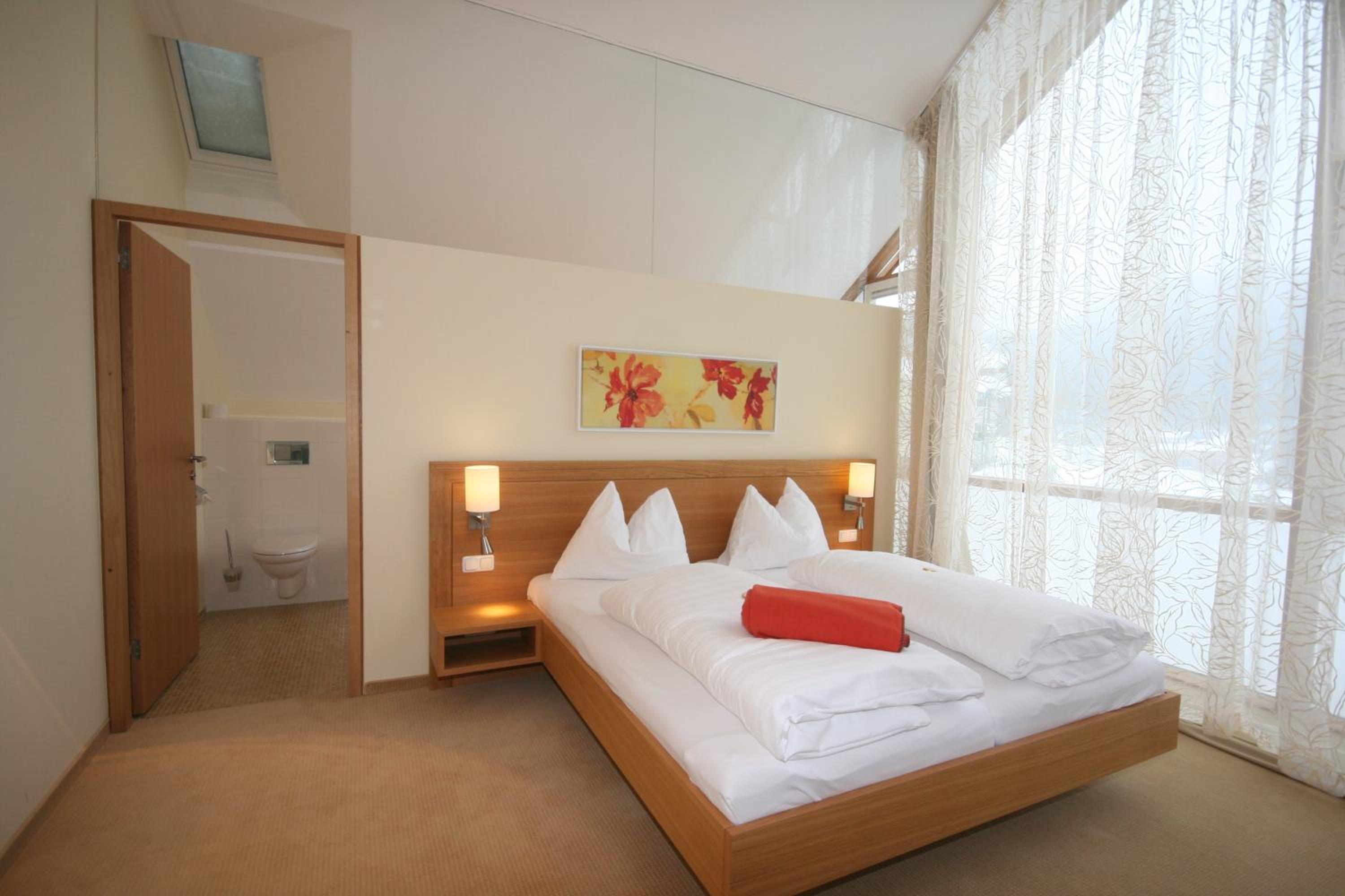 Suite with Mountain View photo 3