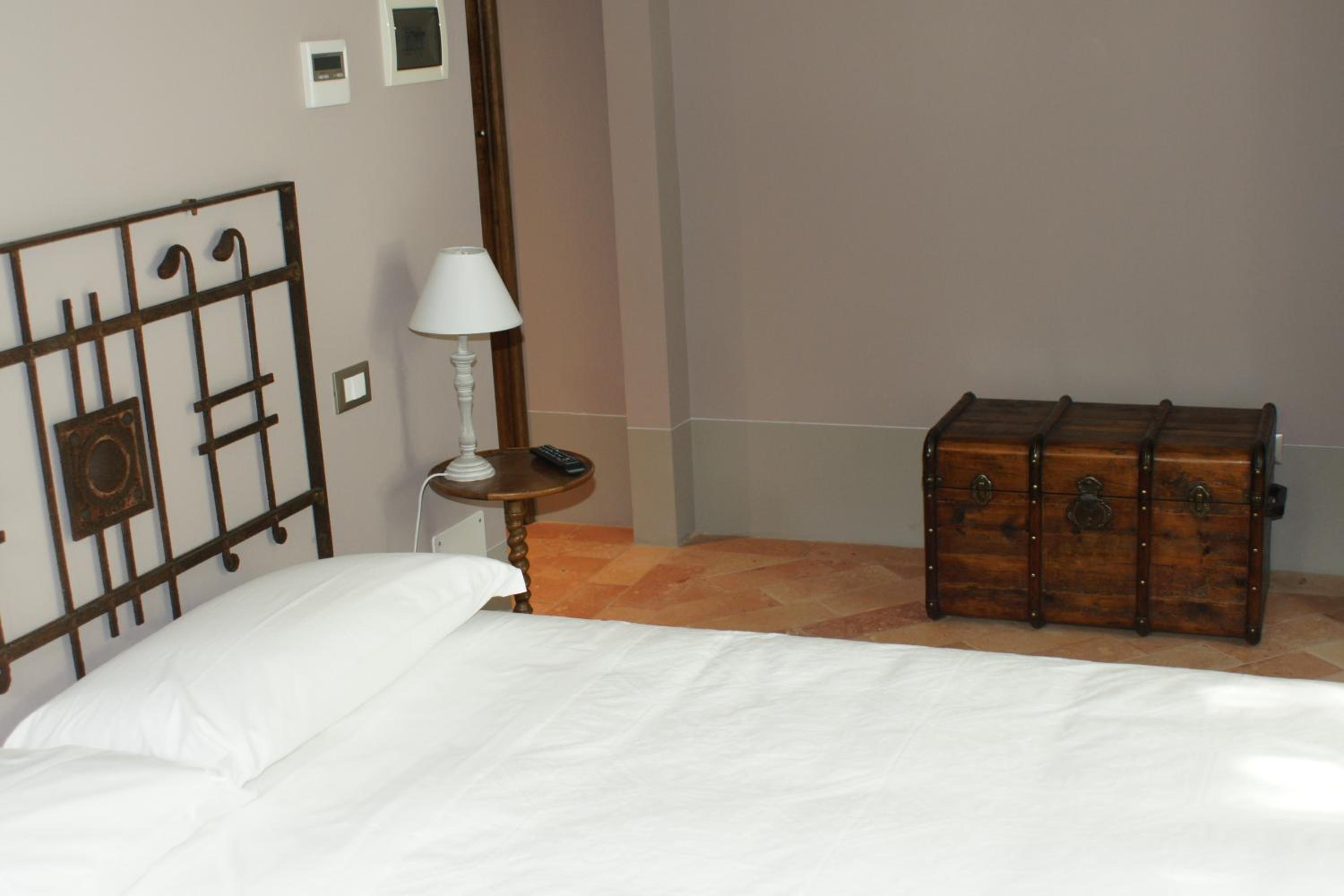 Deluxe Double or Twin Room with River View - Photo 2