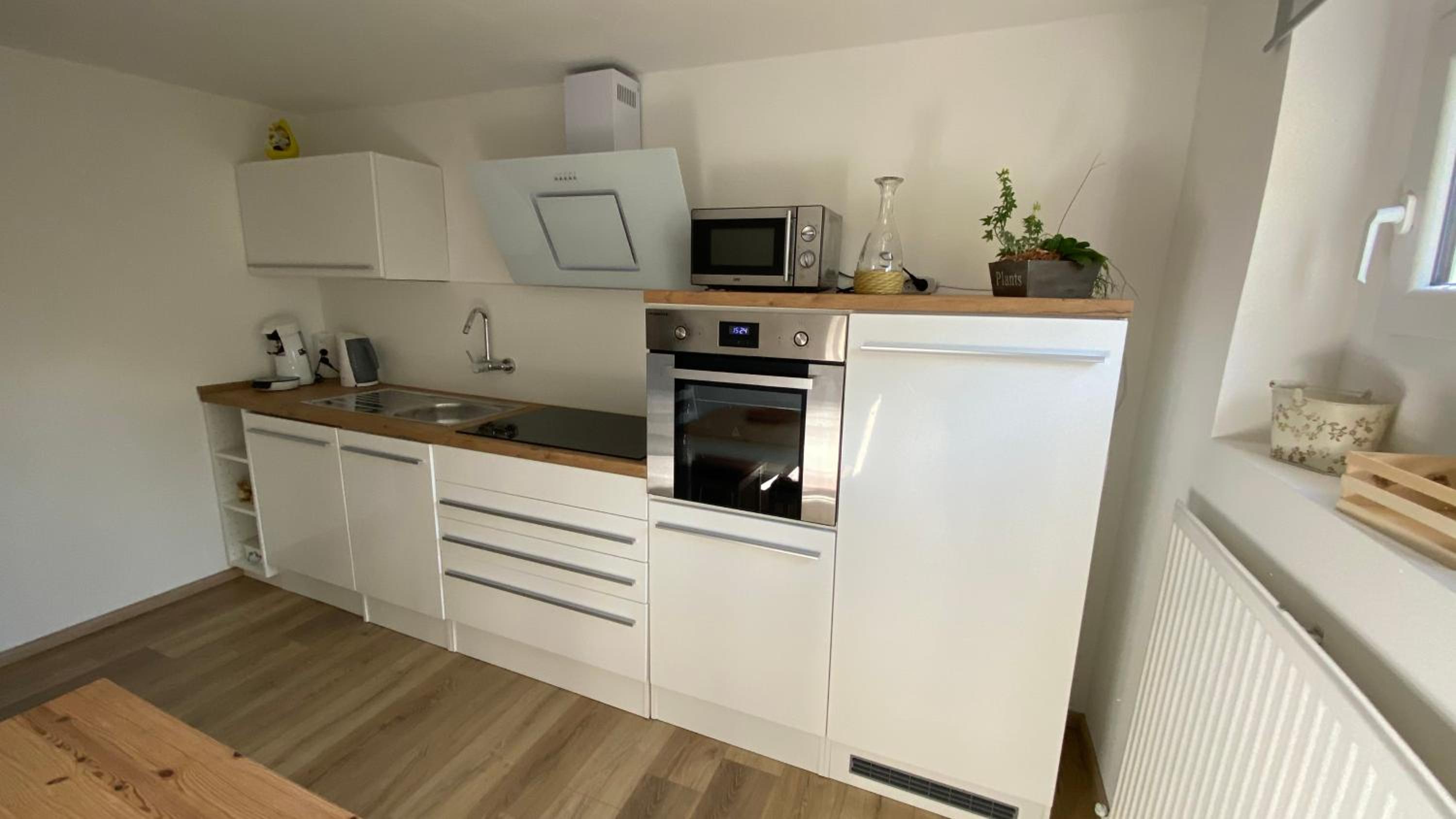 One-Bedroom Apartment - Photo 10