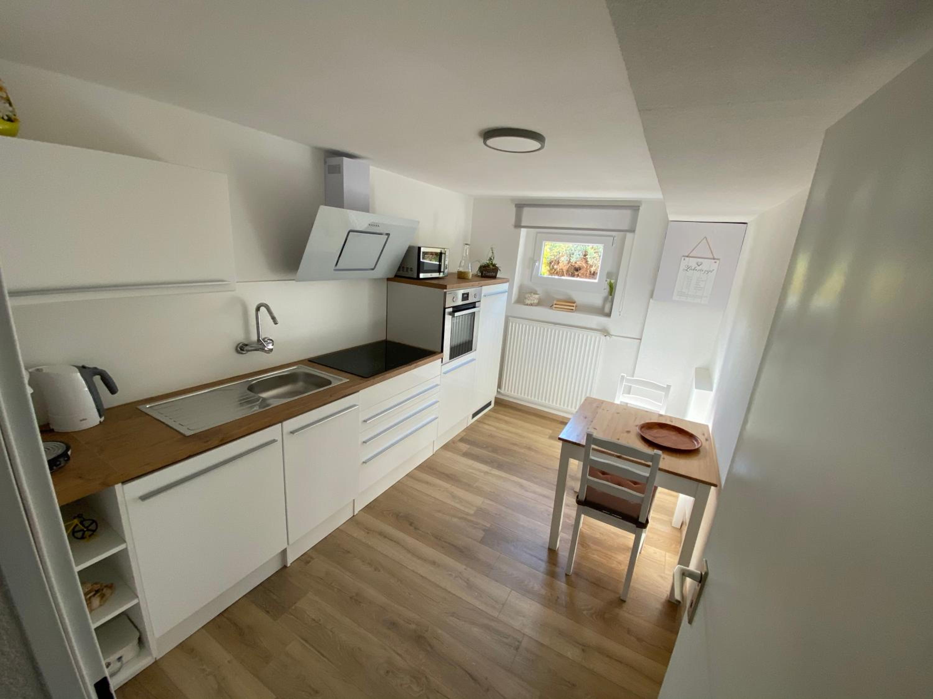 One-Bedroom Apartment - Photo 8
