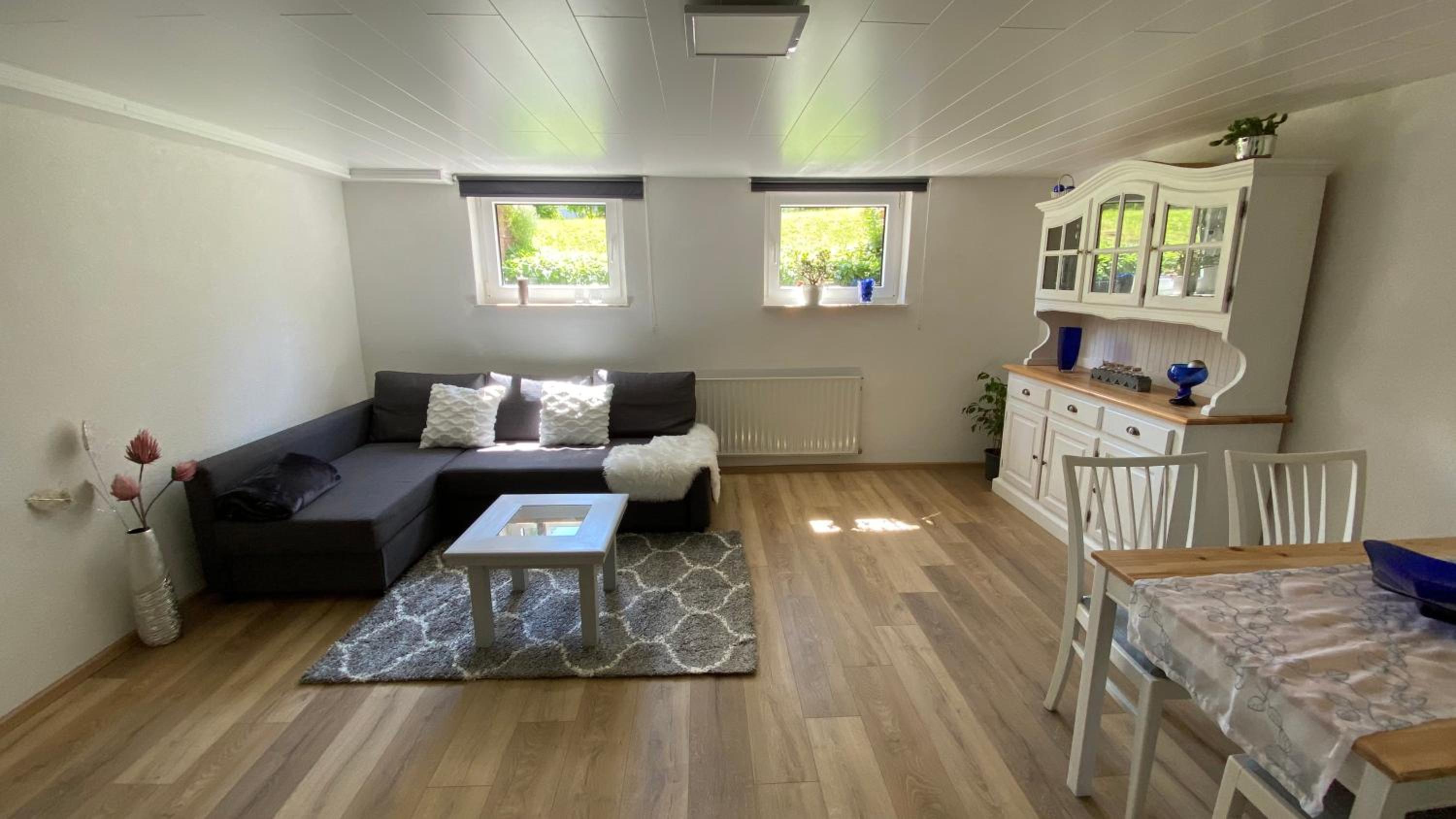 One-Bedroom Apartment - Photo 6