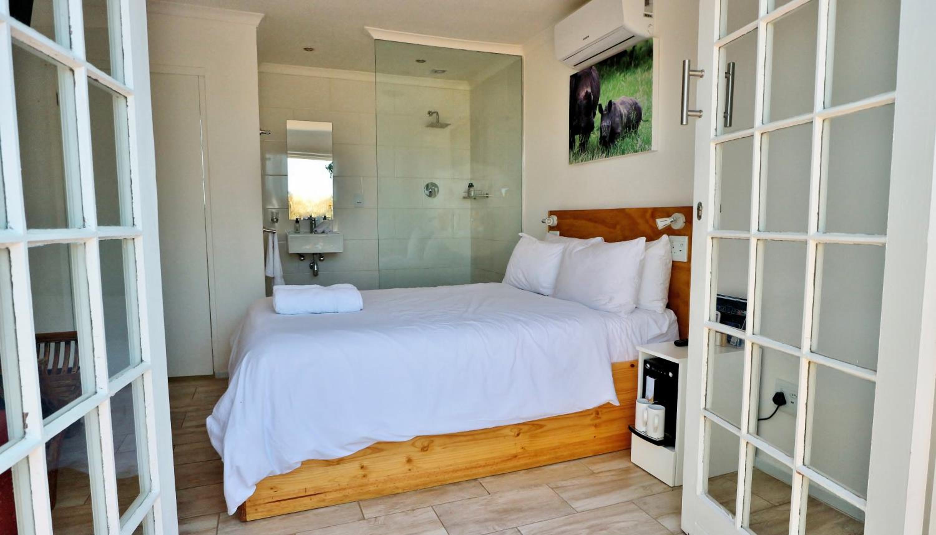 Standard Double Room - Photo 4