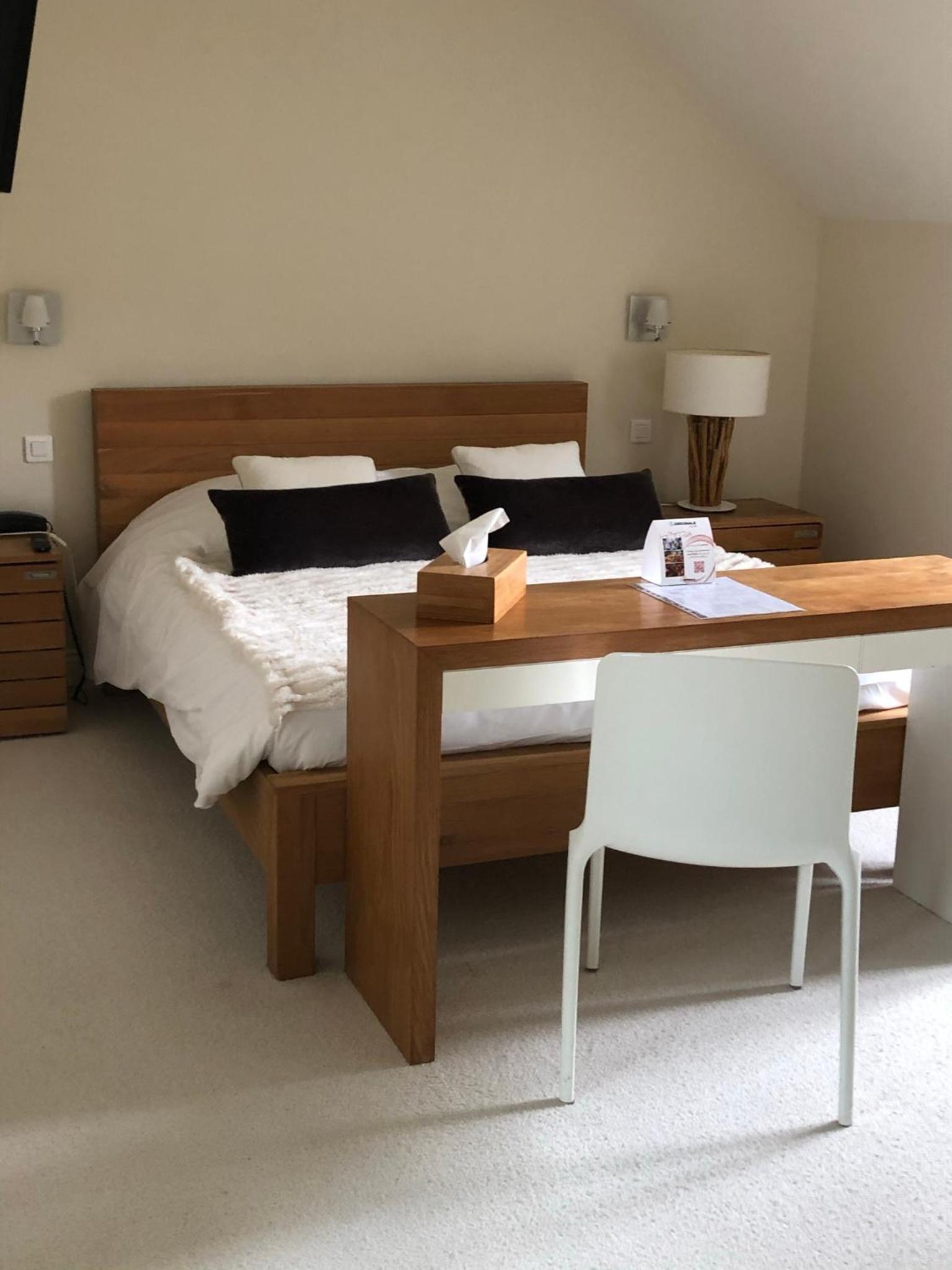 Suite (1-2 Adults)