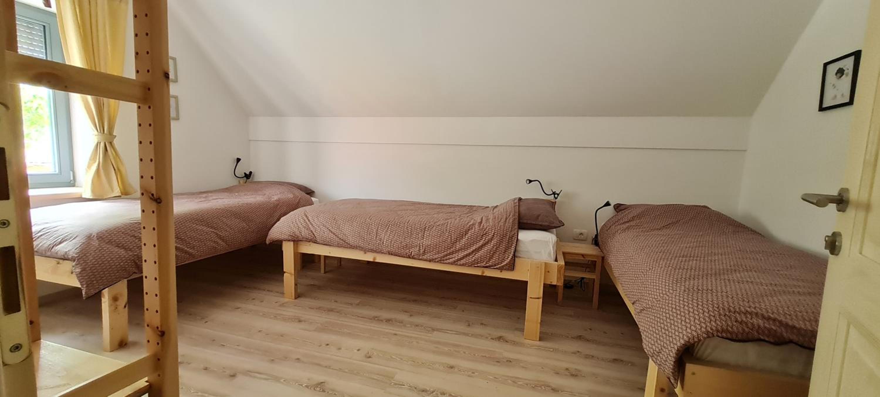 Triple Room with Shared Bathroom photo 1