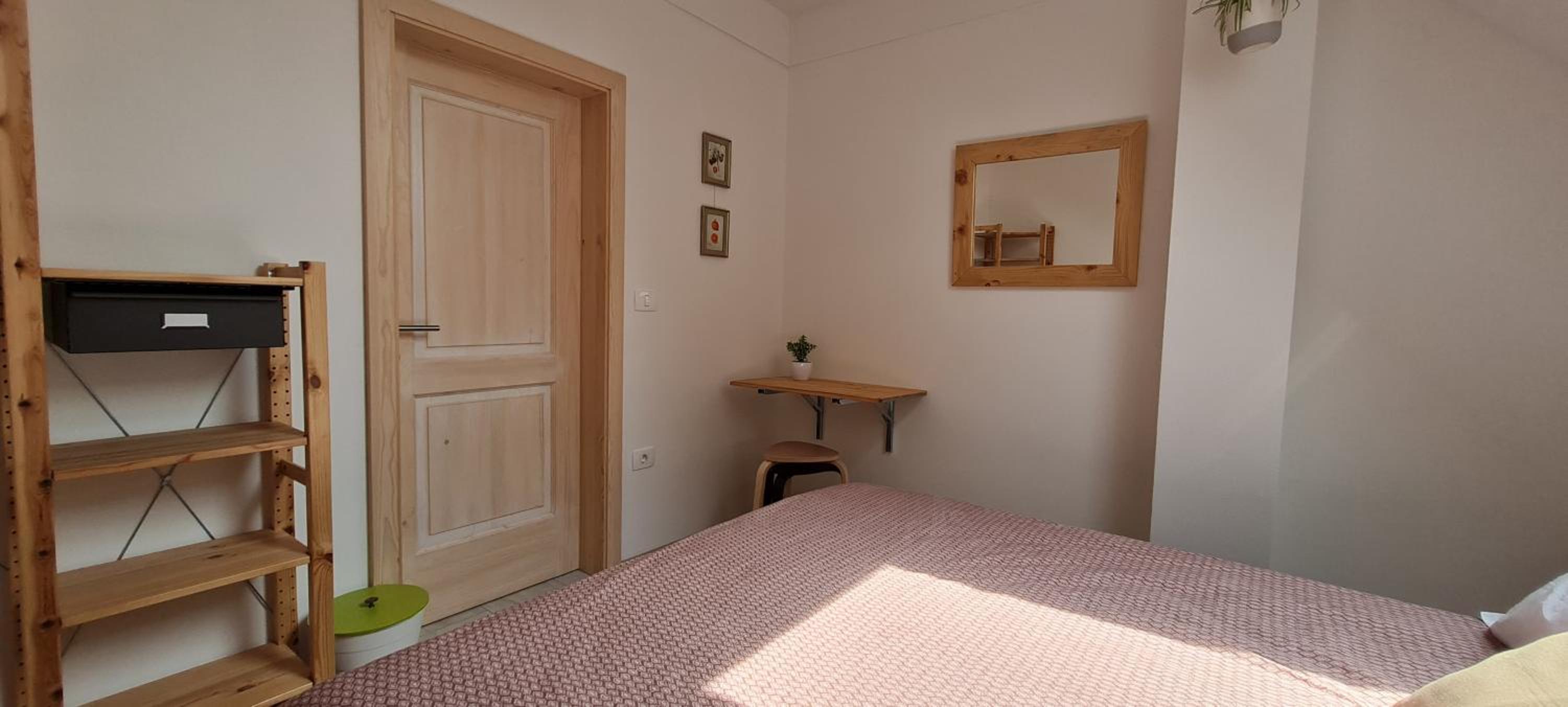 Double or Twin Room with Shared Bathroom photo 3