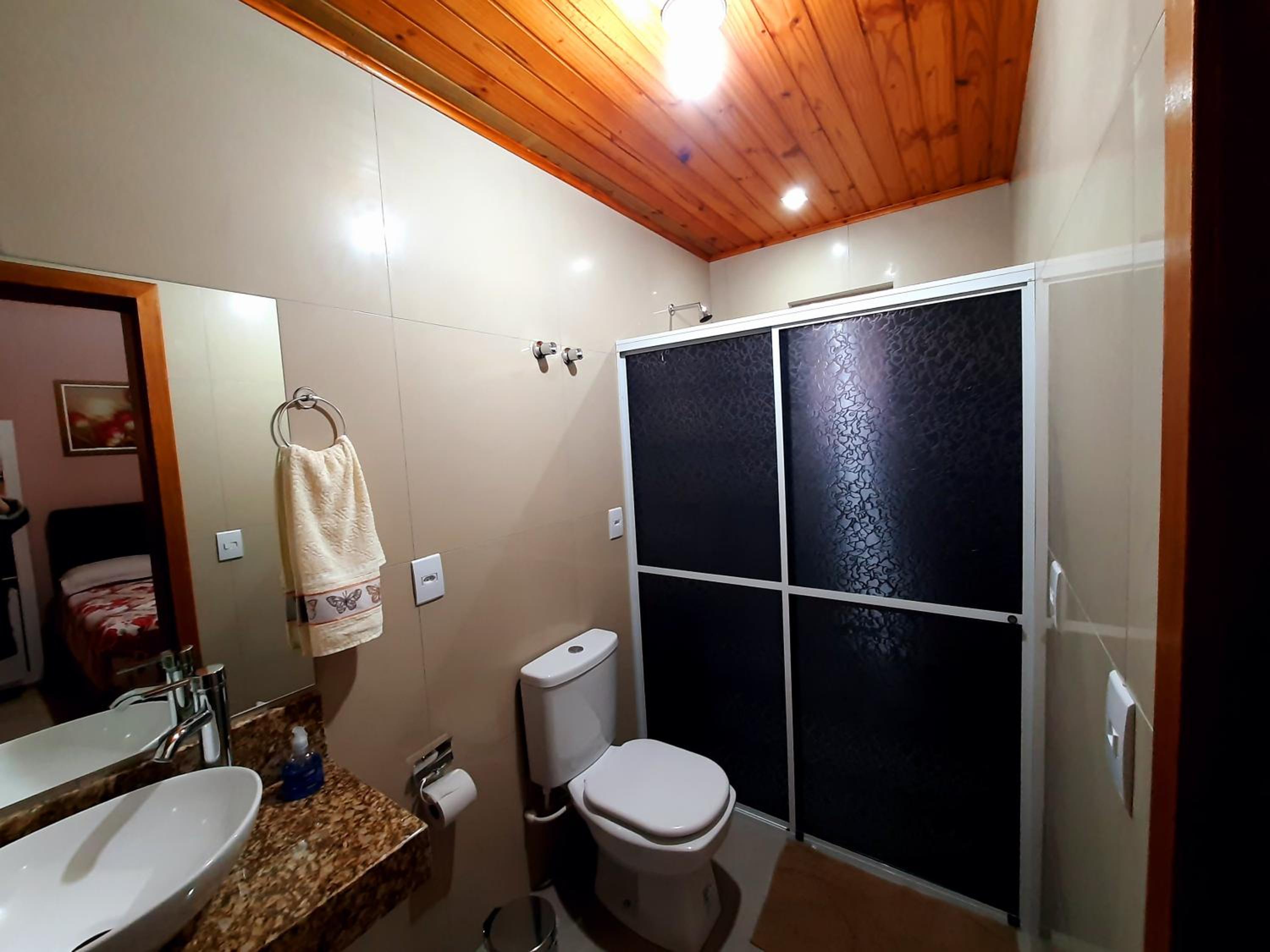 Suite - Photo 9