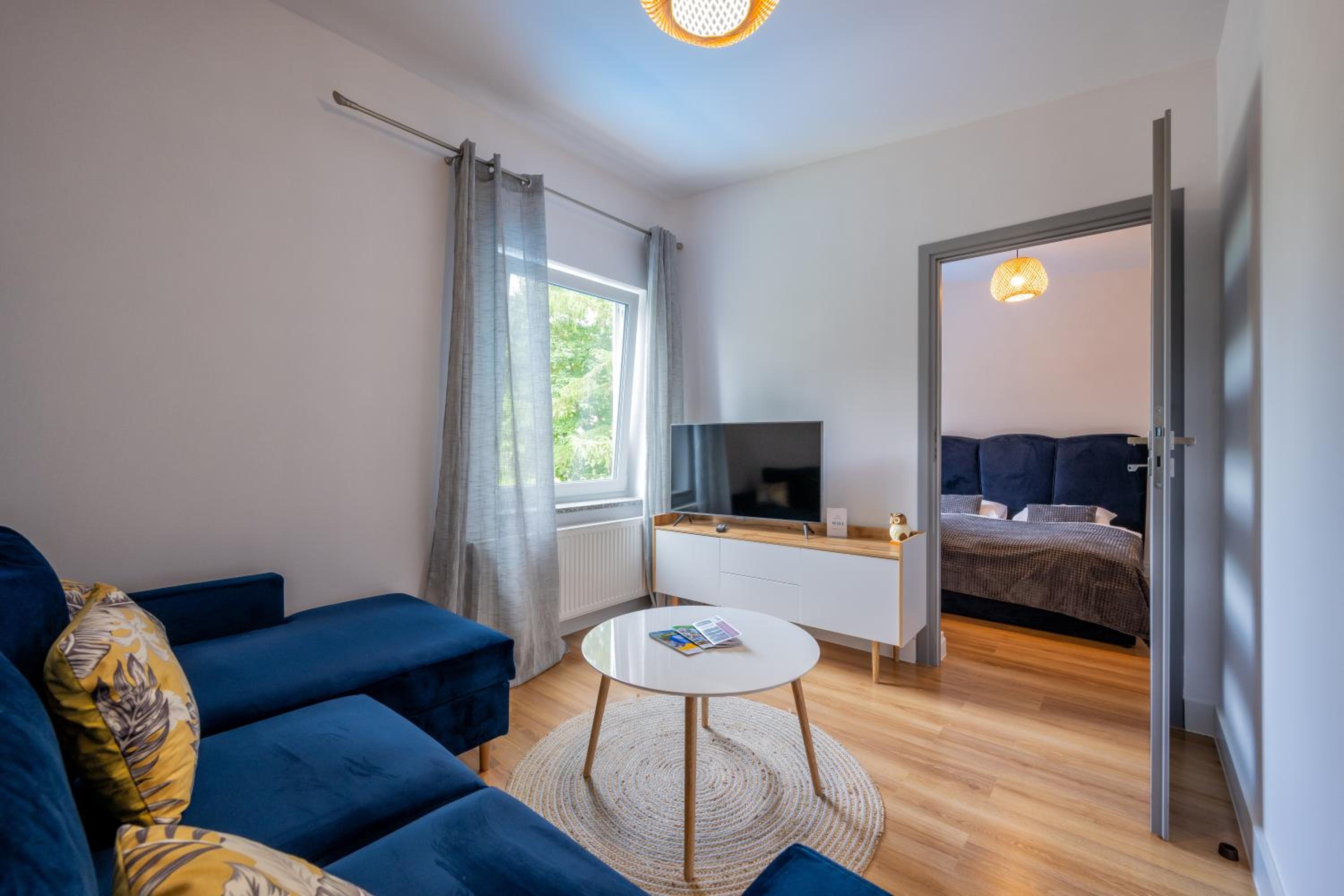 One-Bedroom Apartment - Photo 3