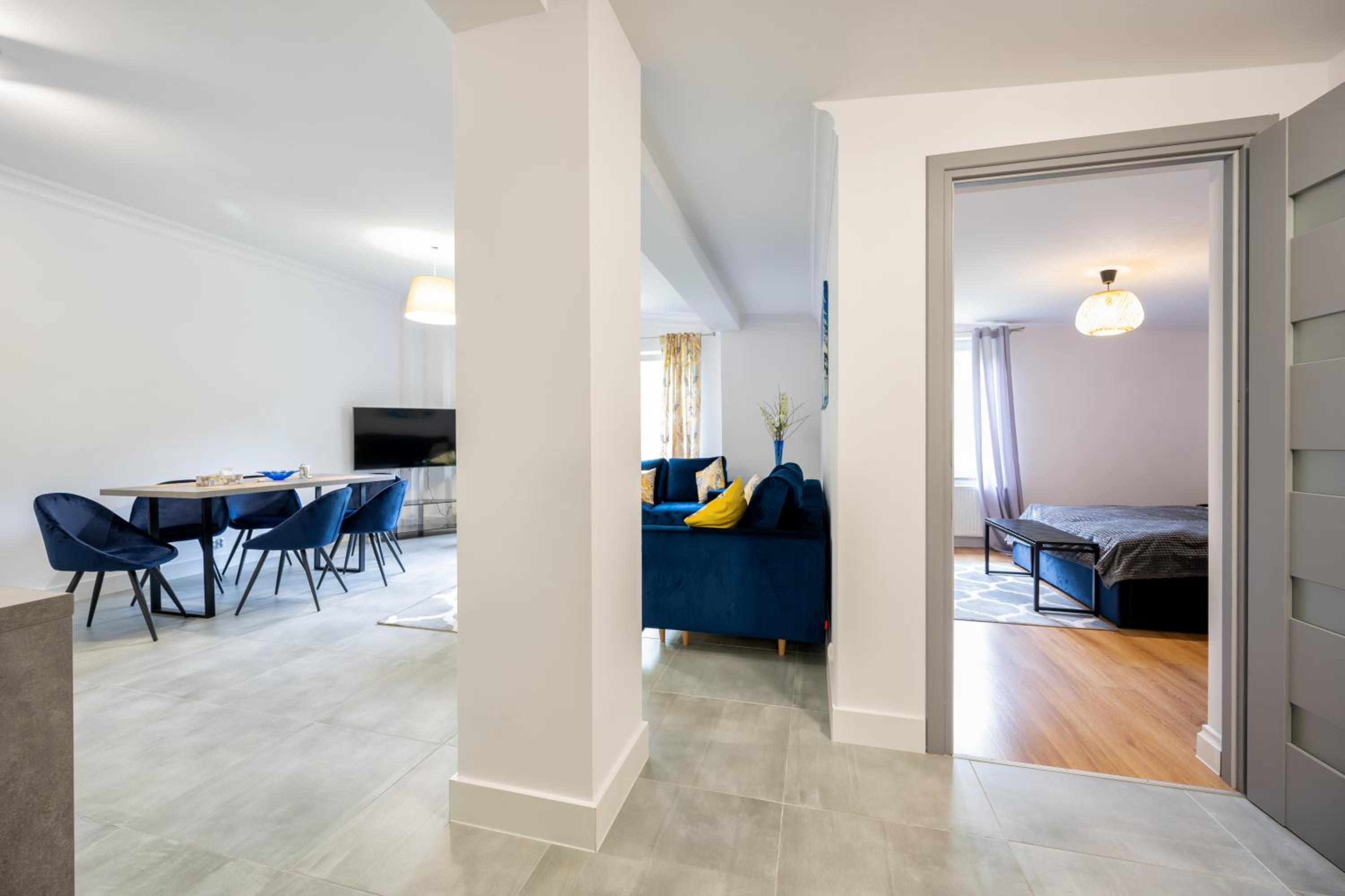 Two-Bedroom Apartment - Photo 4