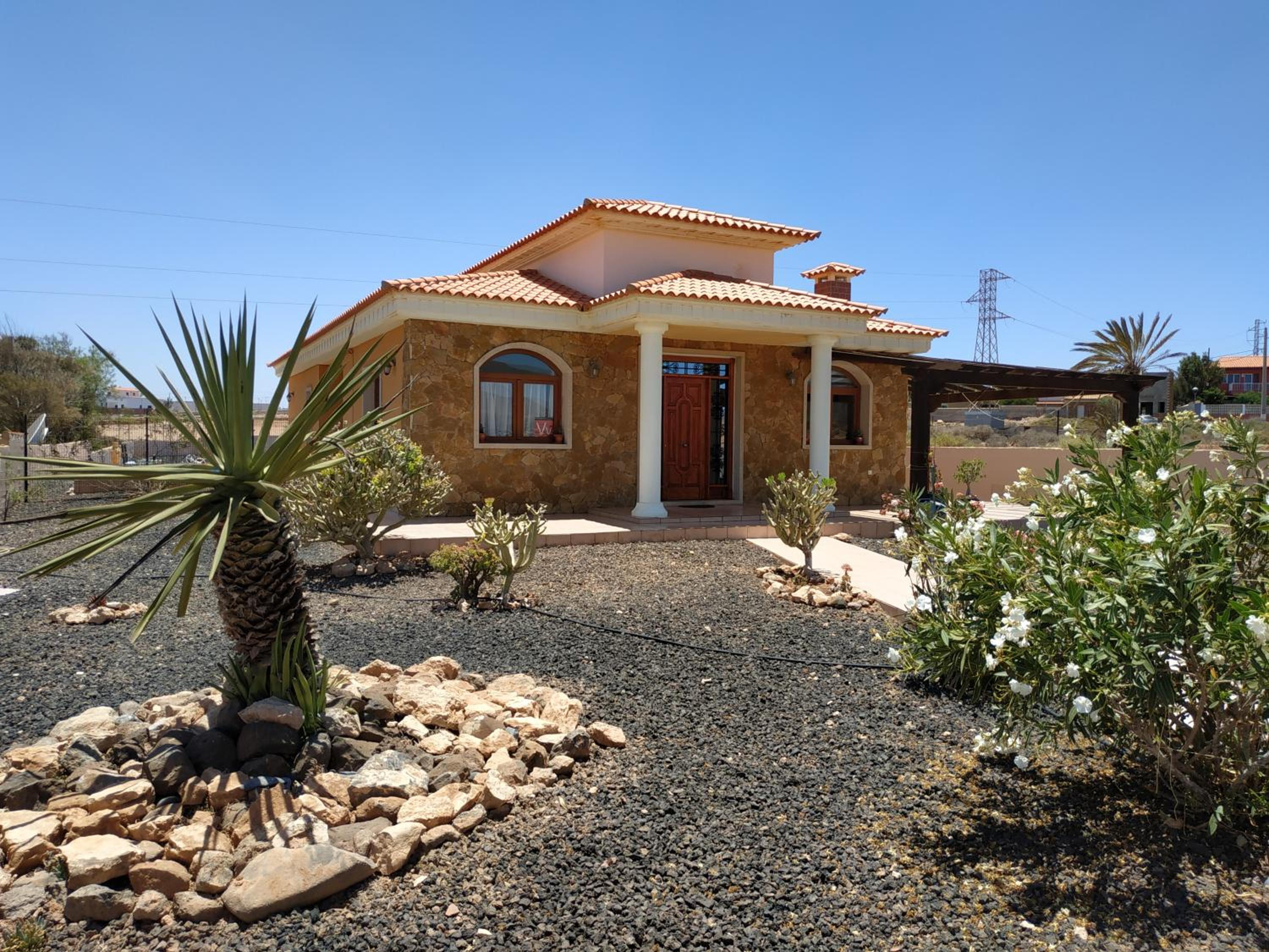 Three-Bedroom Villa photo 3