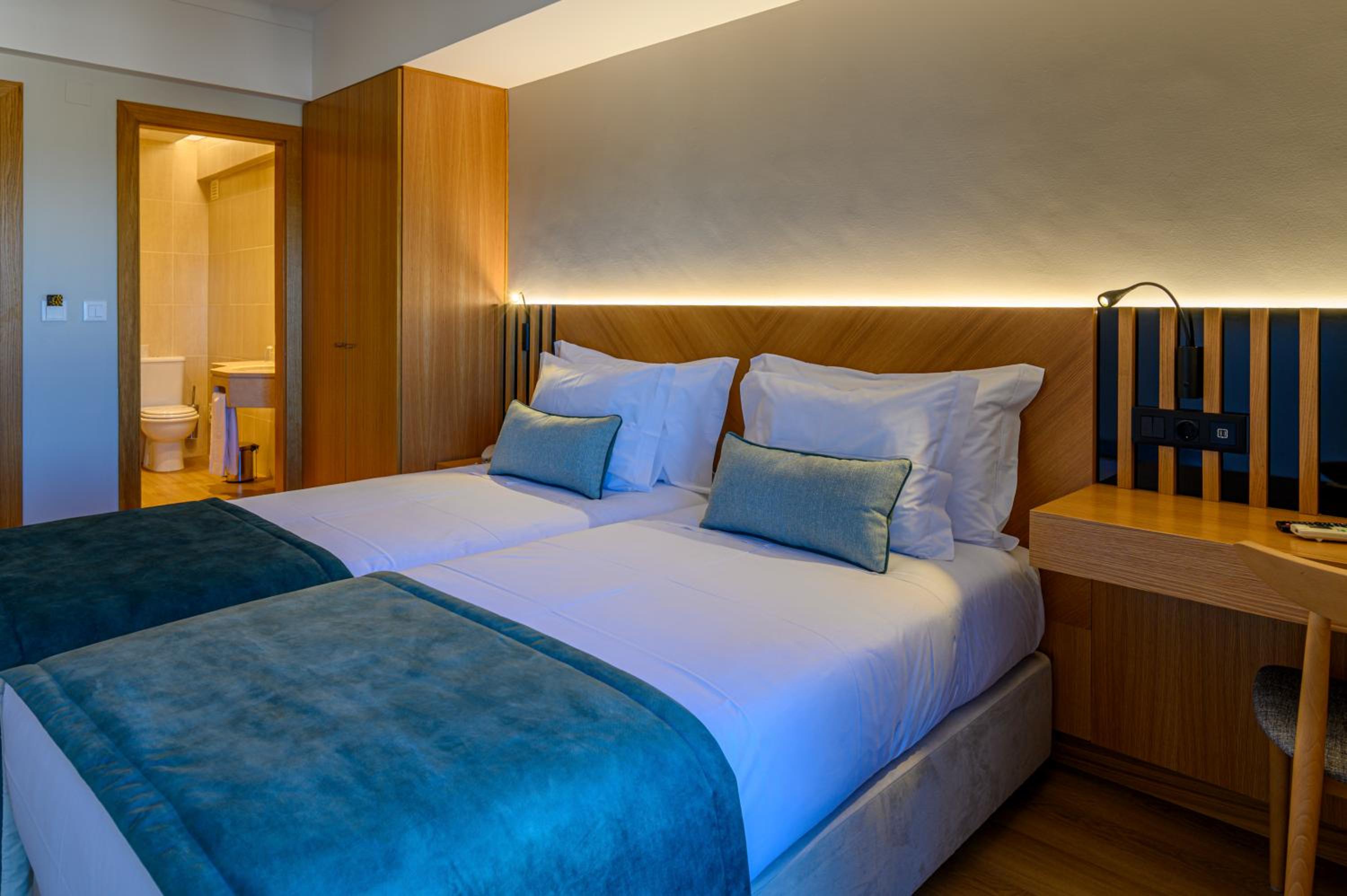 Twin Room - Photo 4