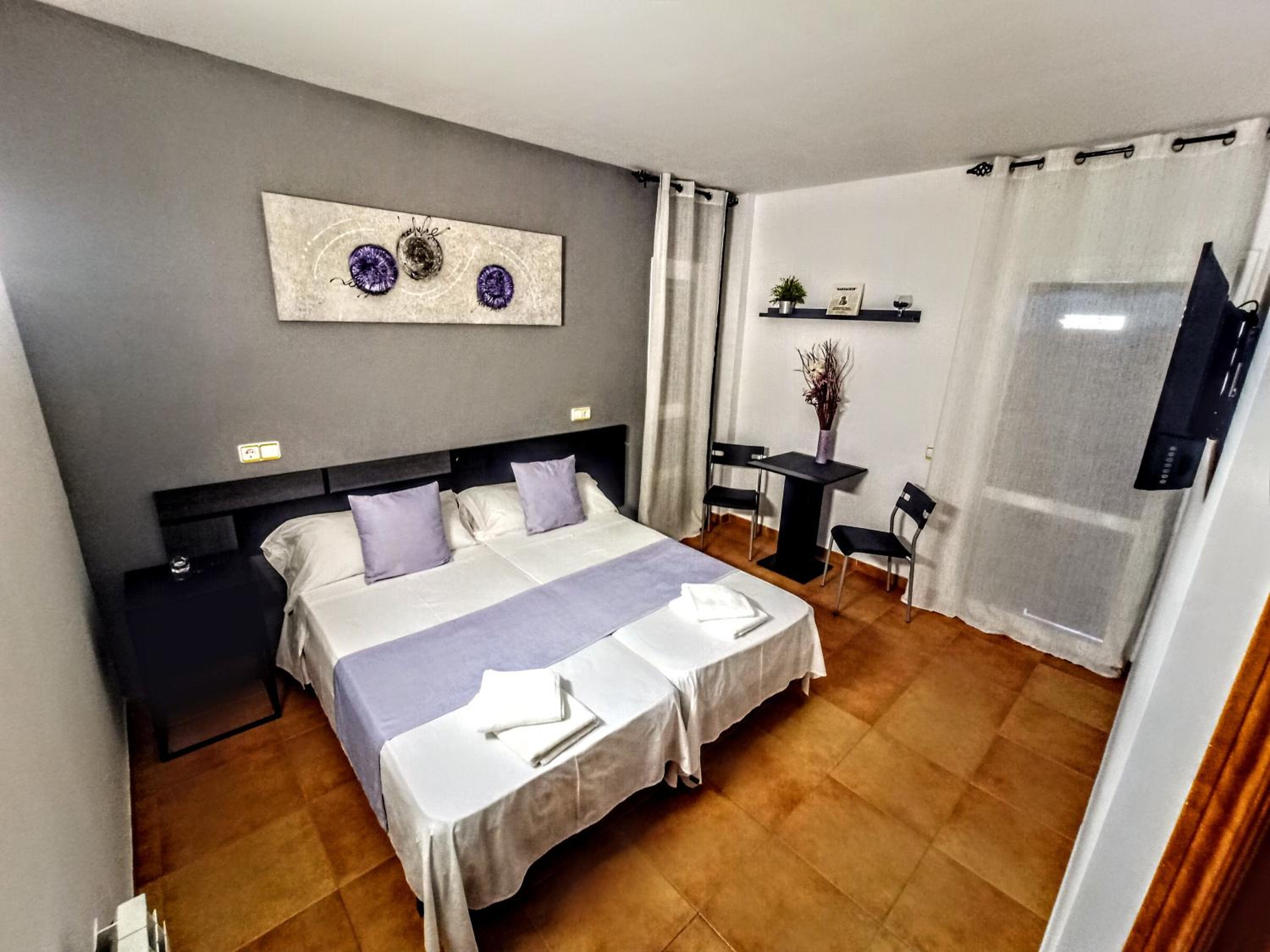 Standard Twin Room photo 3