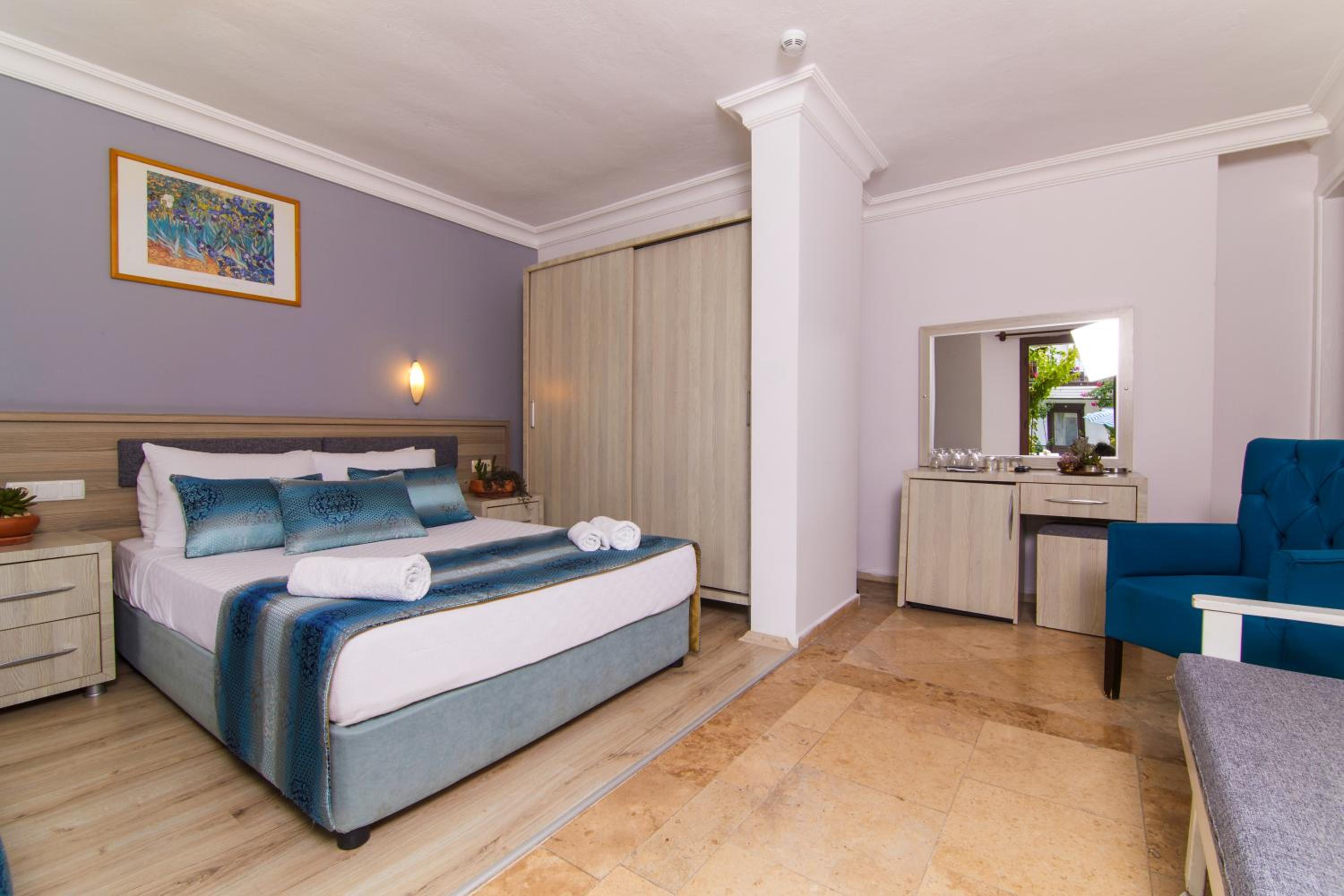 Standard Double Room - Photo 3