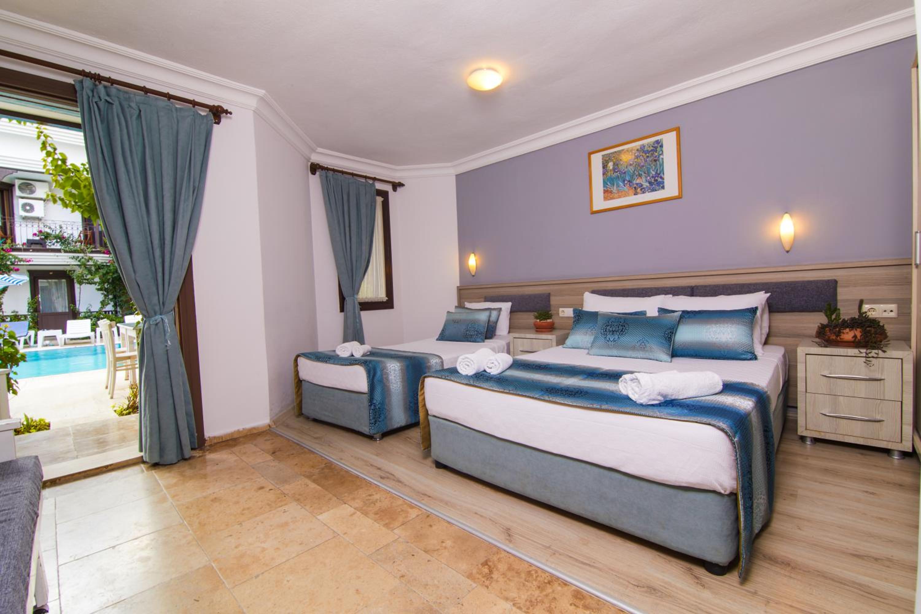 Standard Triple Room - Photo 3