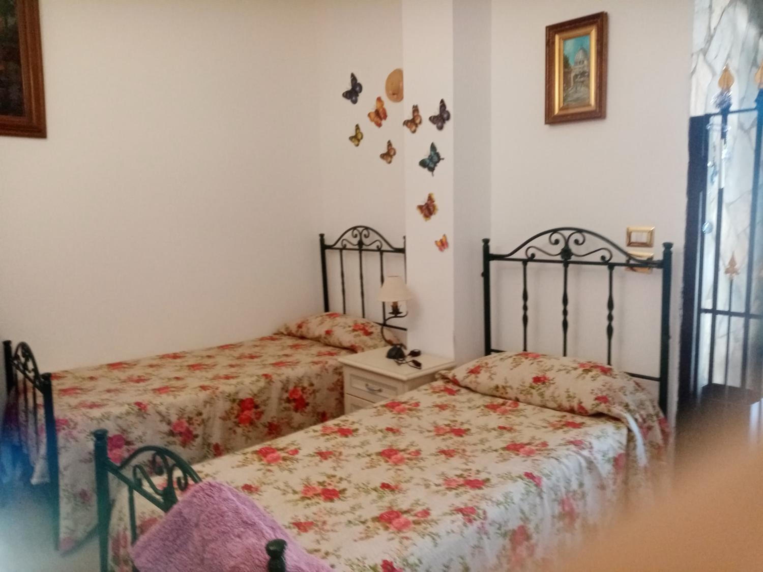 Quadruple Room - Photo 1
