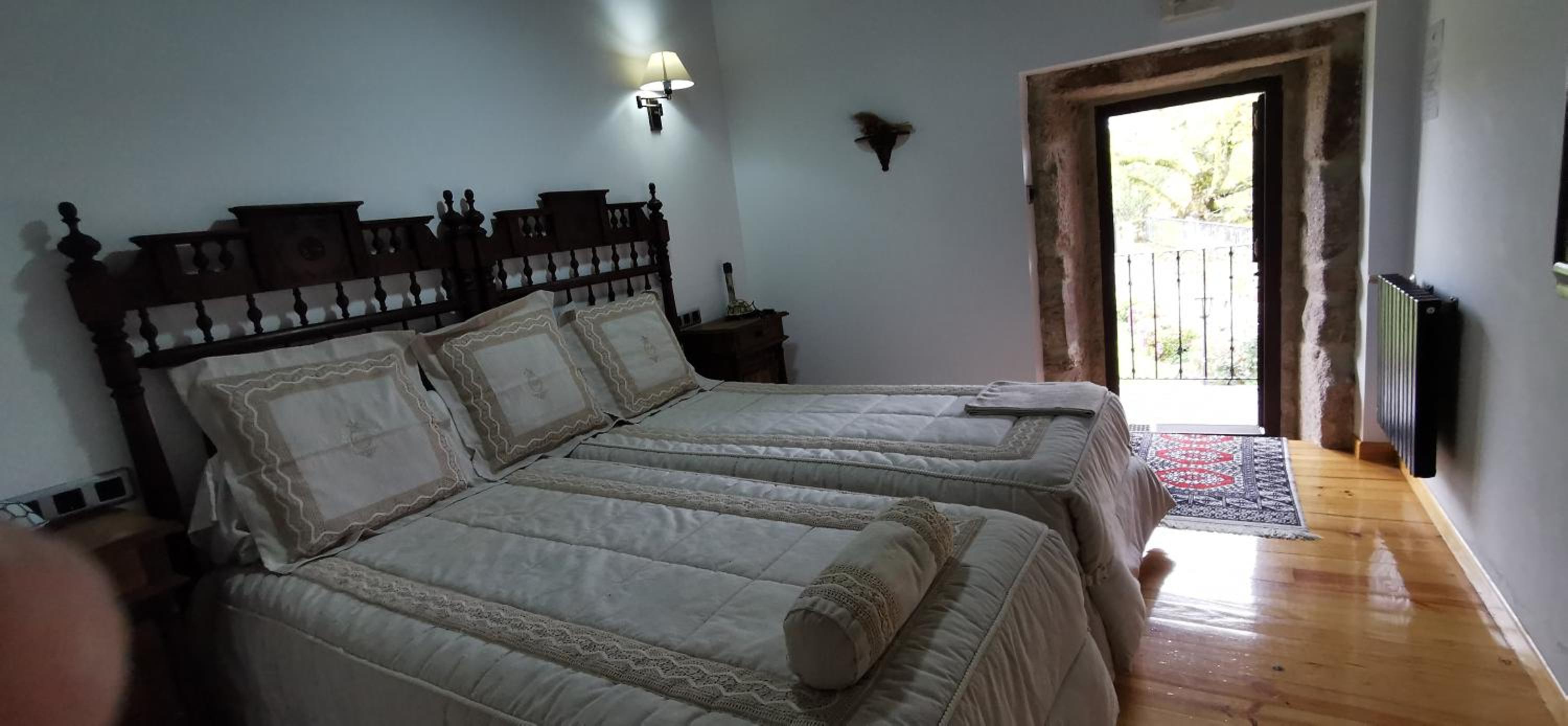 Twin Room - Photo 5