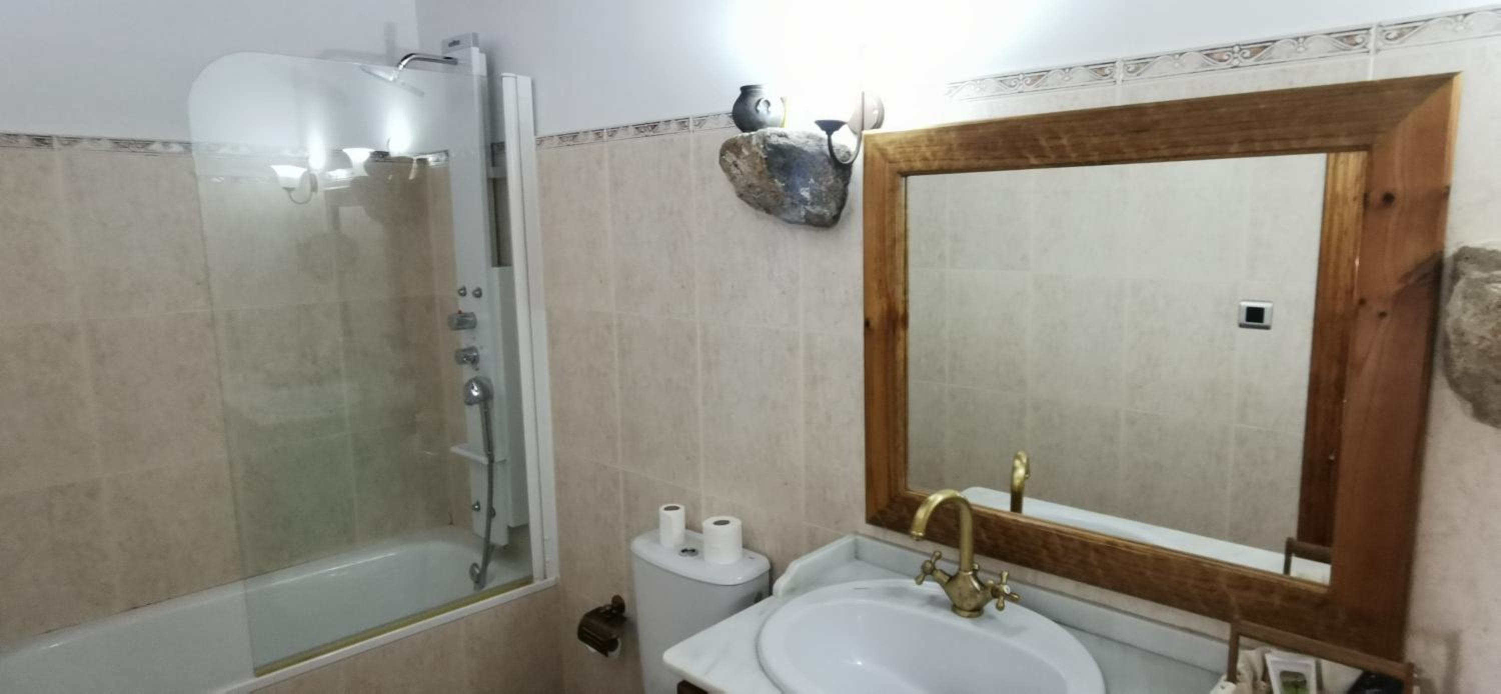 Double Room - Photo 4