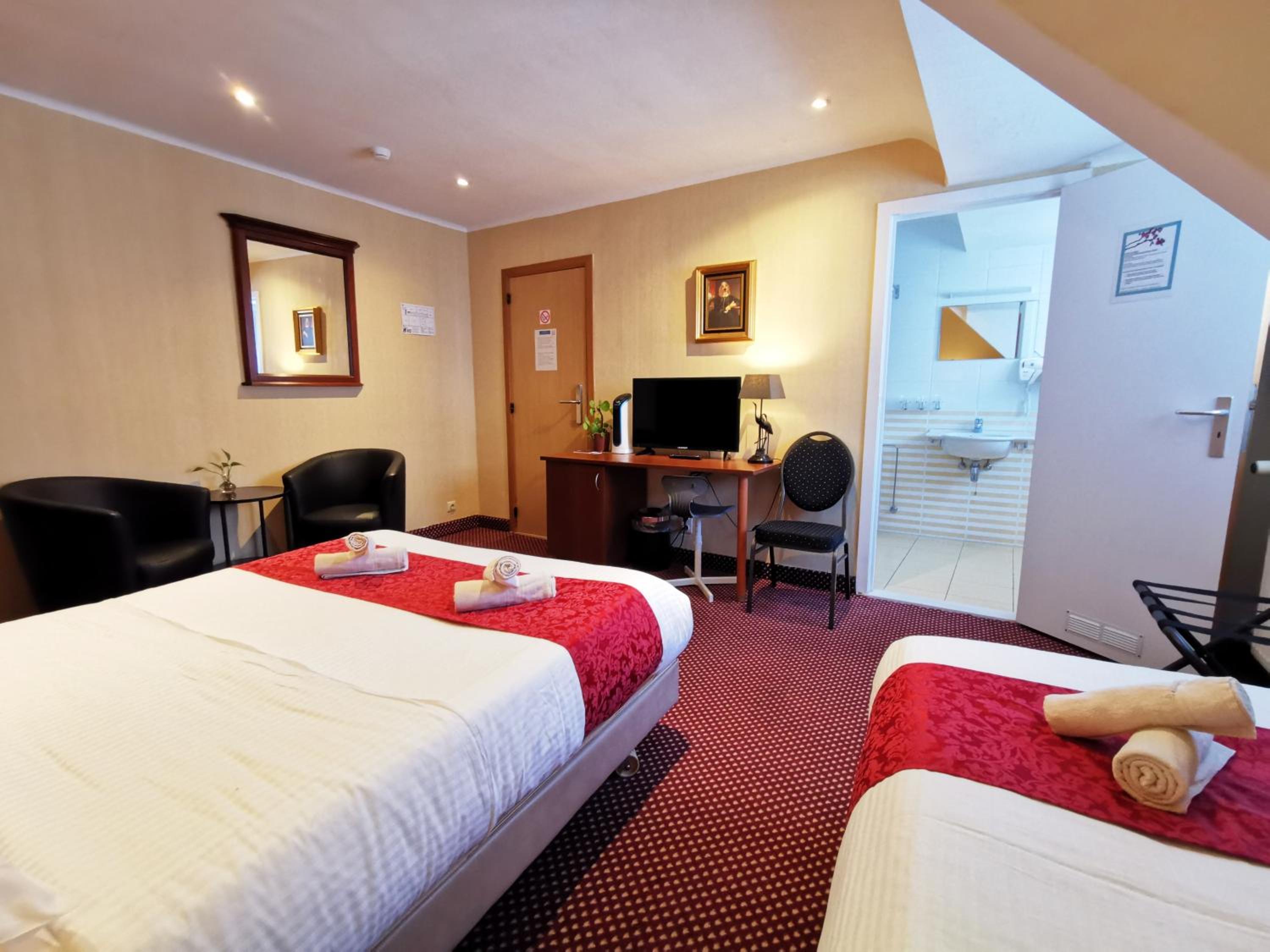 Triple Room photo 2