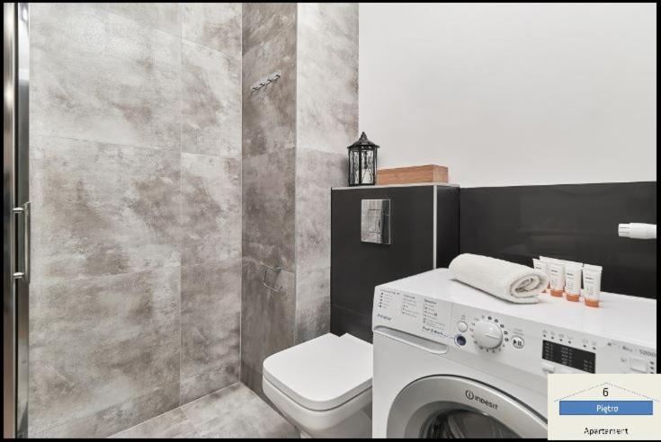 One-Bedroom Apartment - Photo 13