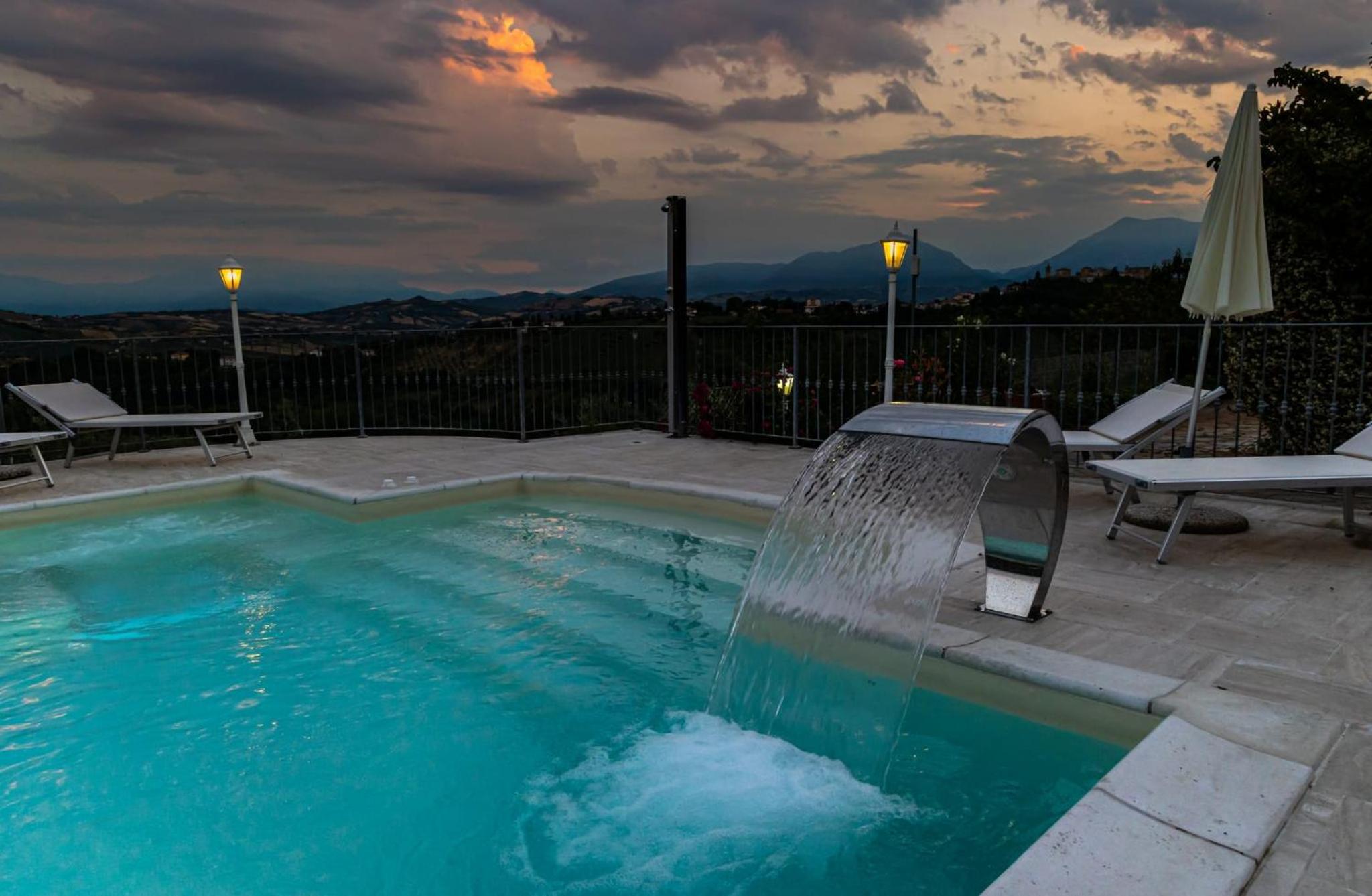 Apartment with Pool View  photo 3