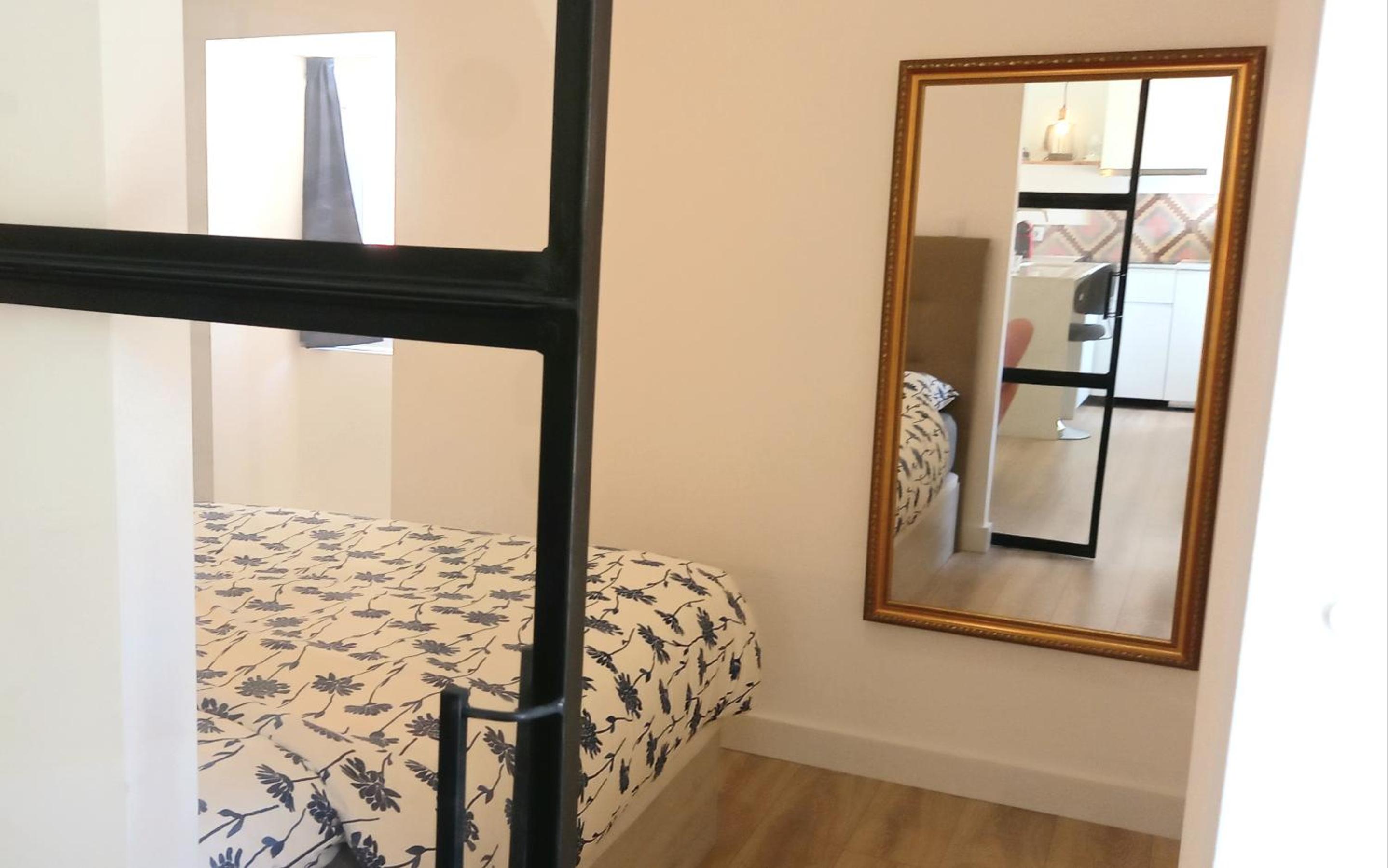 One-Bedroom Apartment - Photo 19