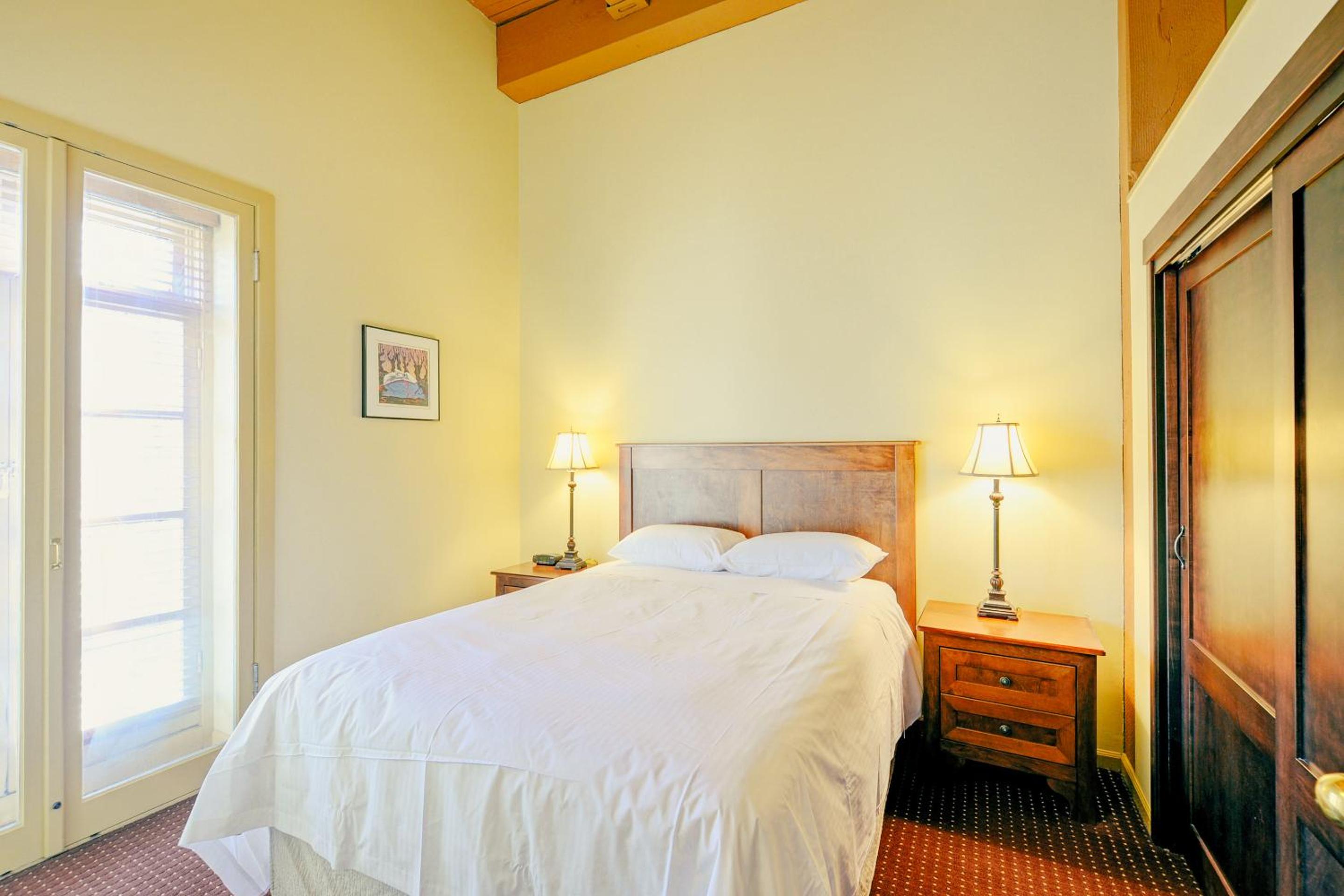 Two-Bedroom Suite photo 3