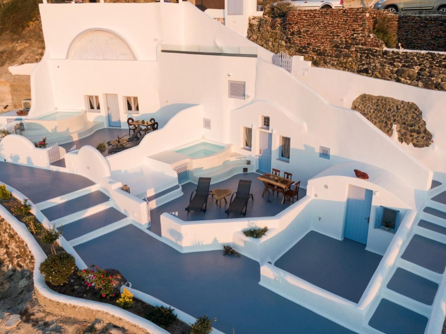 Luxury Grand Cave Suite with Outdoor Jetted Tub, Sea & Sunset View photo 2