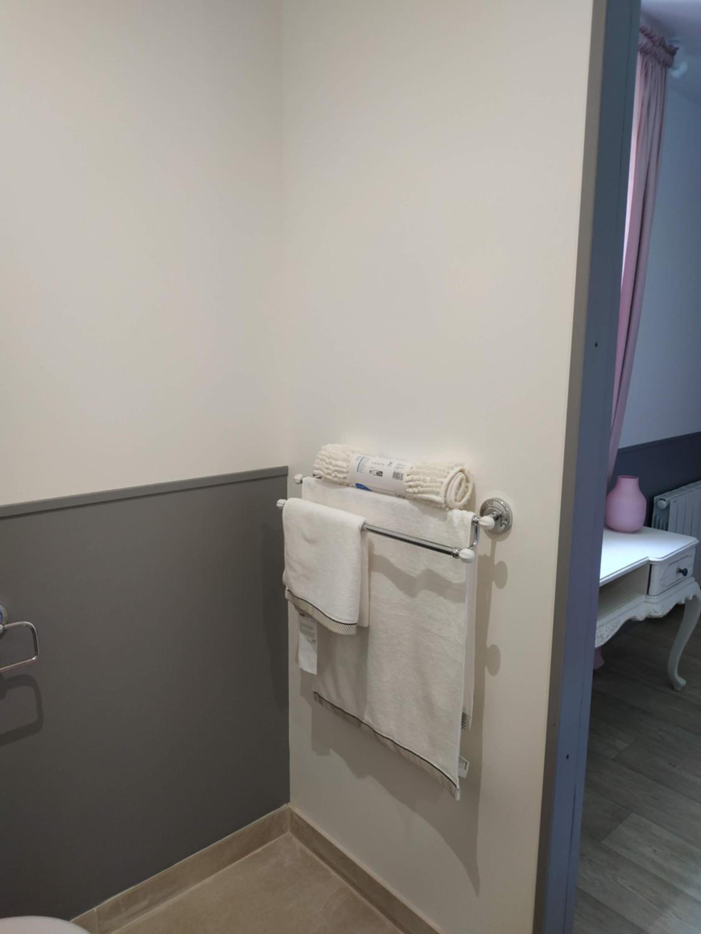 Double Room with Private Bathroom photo 3