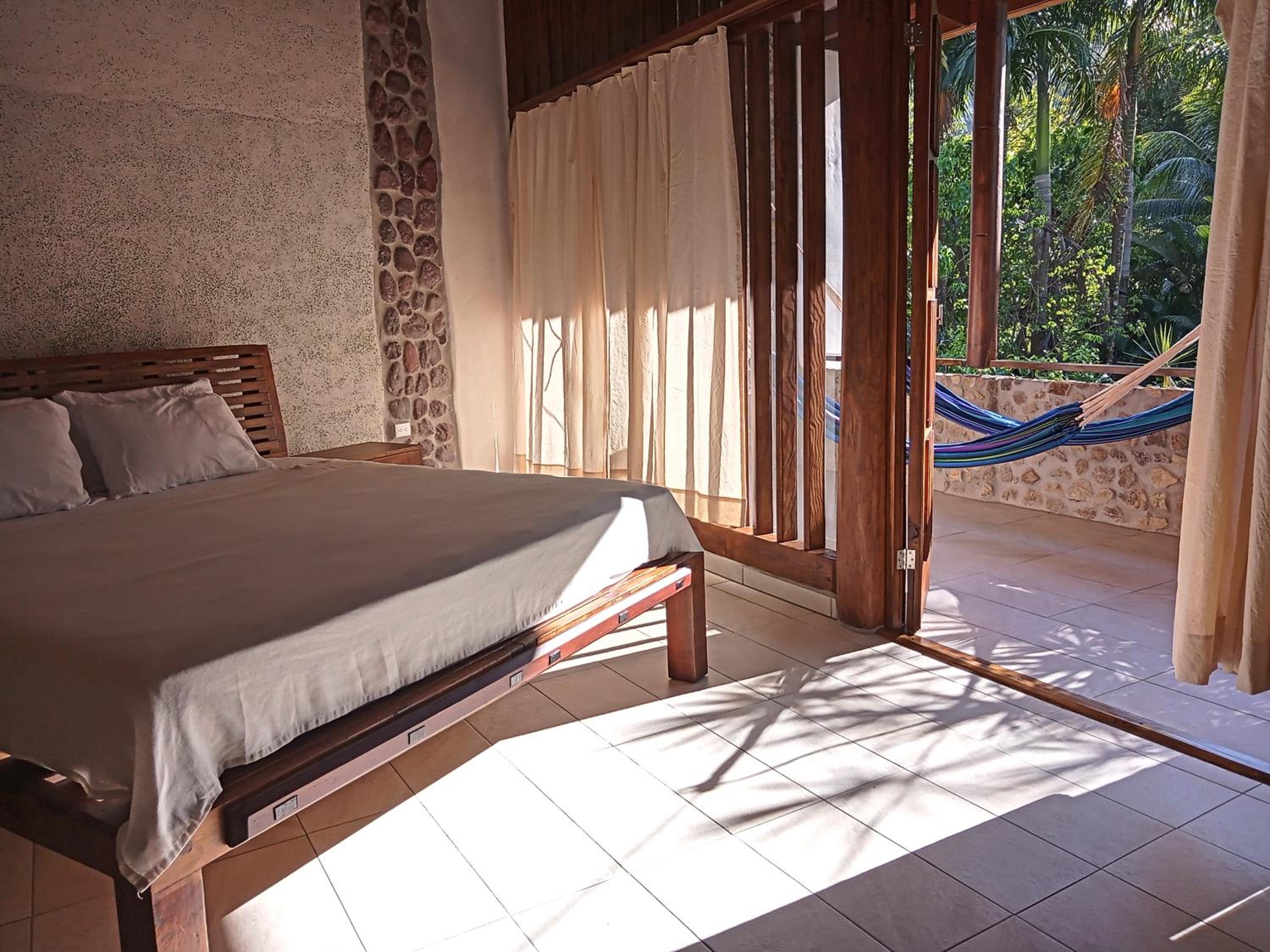 Deluxe Double Room with Balcony photo 2