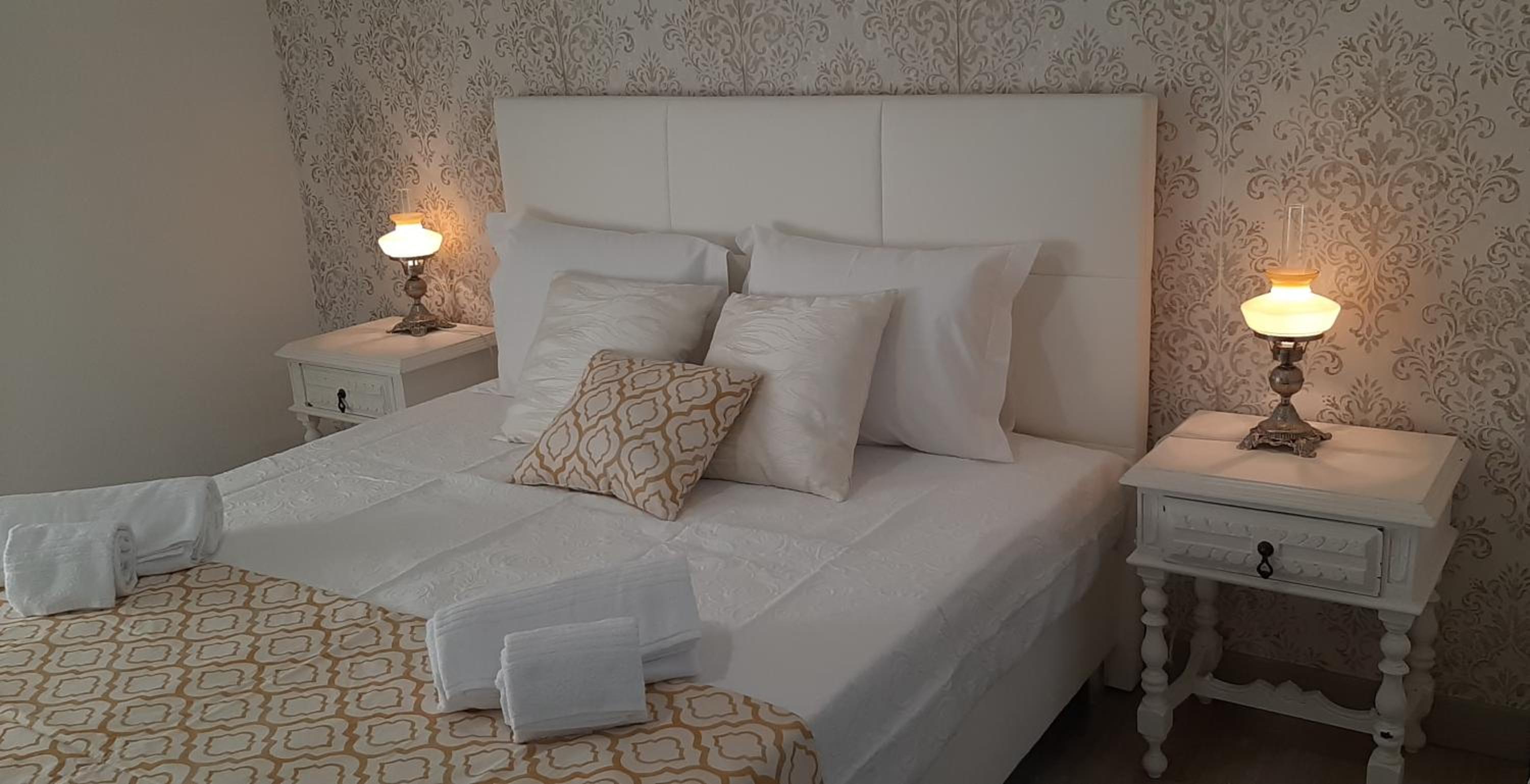 Deluxe Double Room - Photo 4