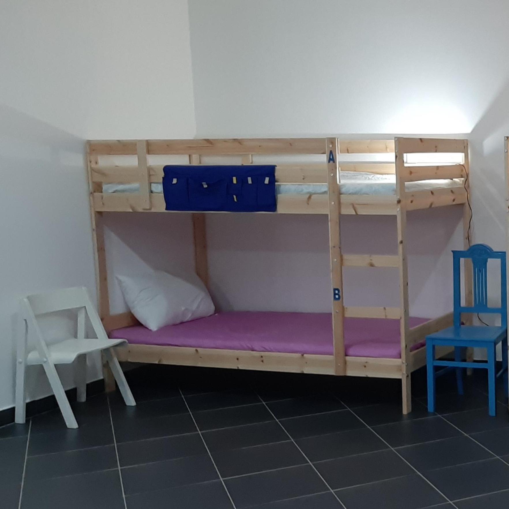 Mixed Dormitory Room photo 3