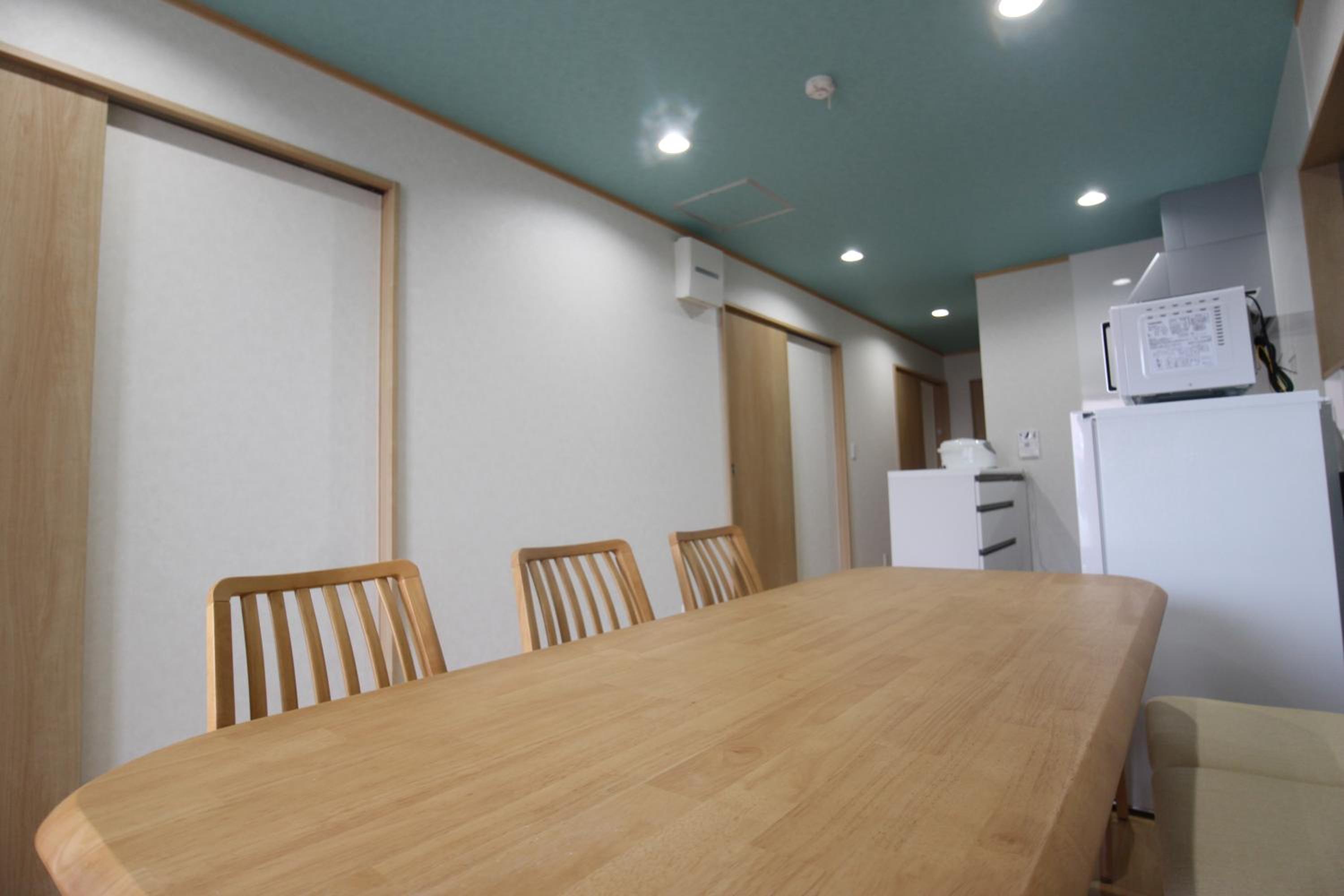 Three-Bedroom House - Photo 6