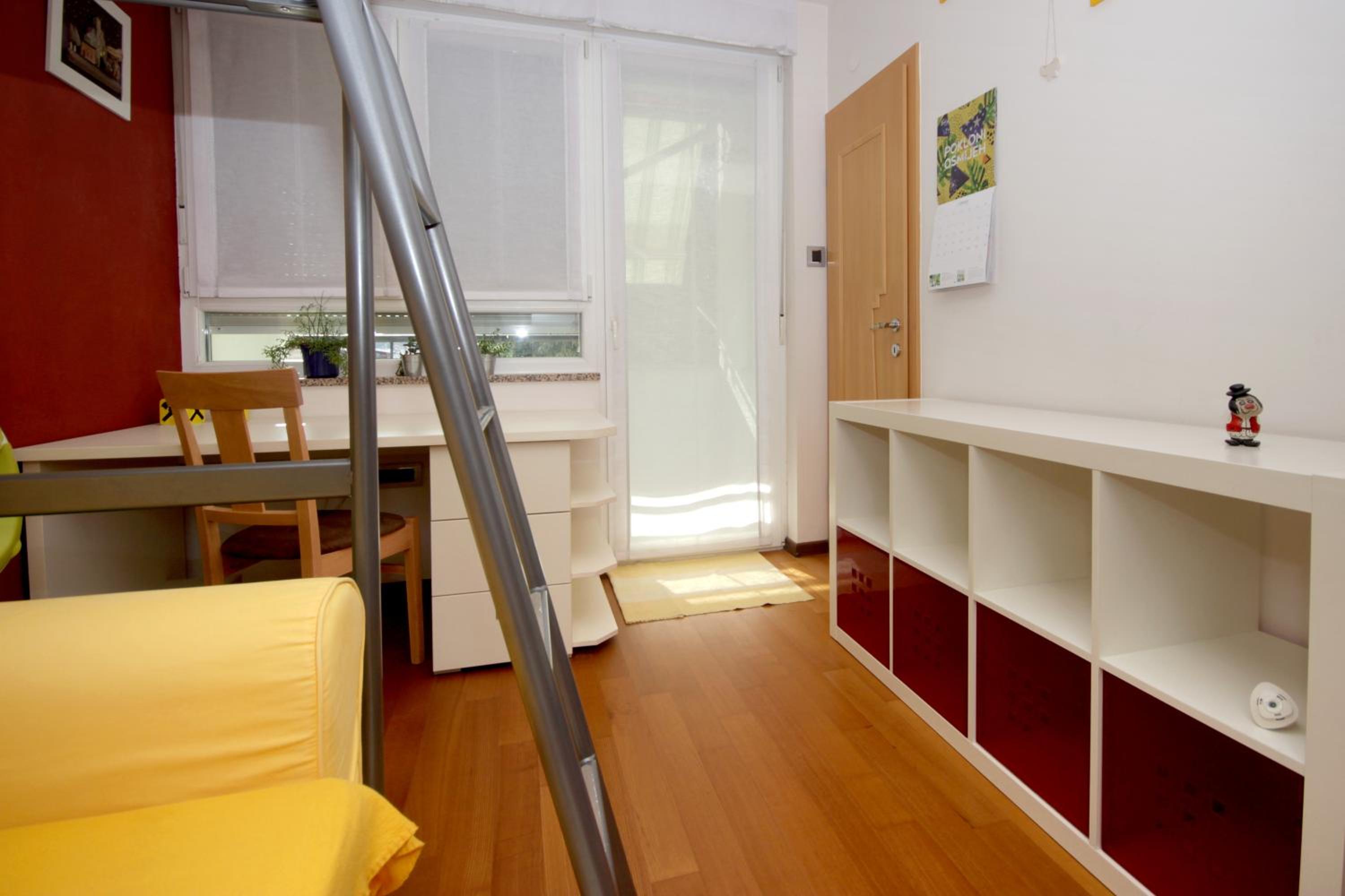 Apartment - Photo 10