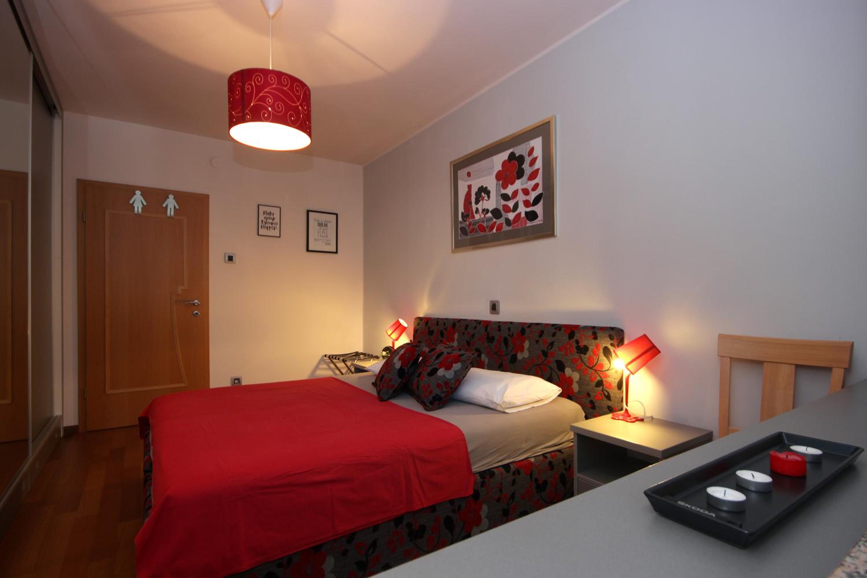 Apartment - Photo 25