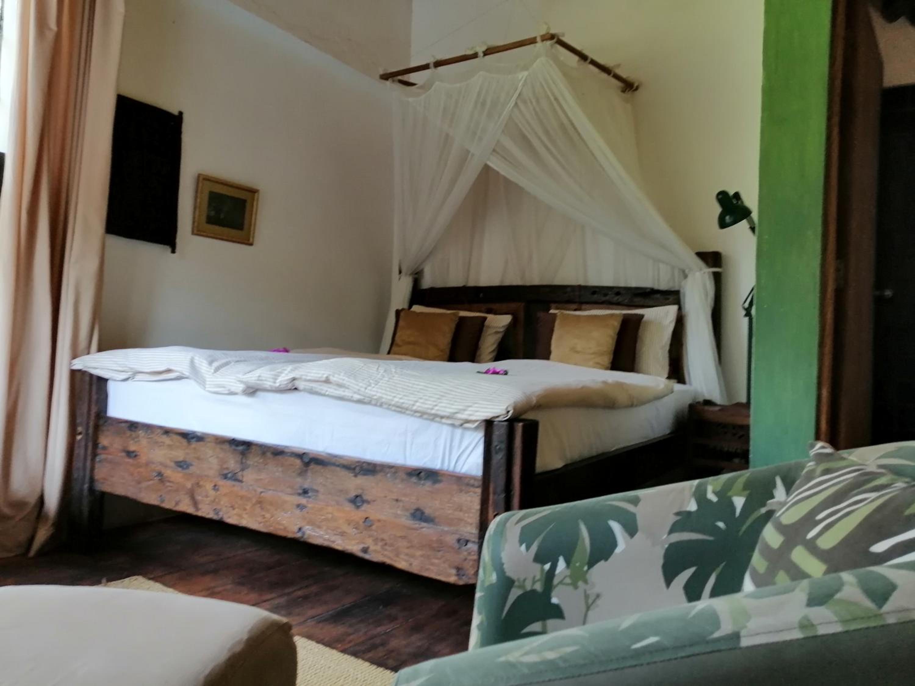 Luxury King Room photo 2