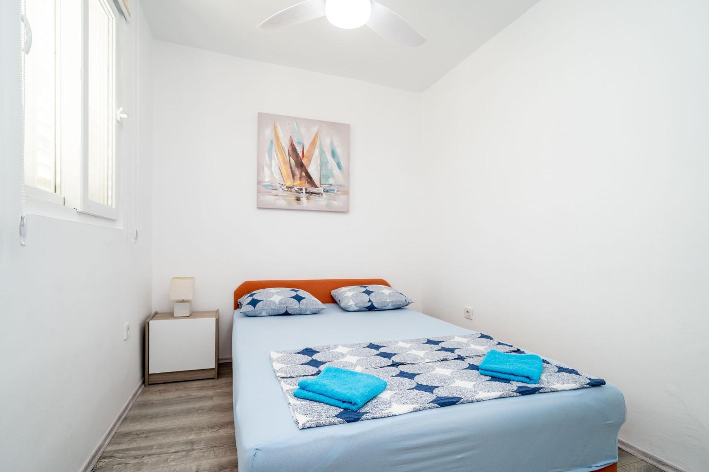 Double Room with Shared Bathroom