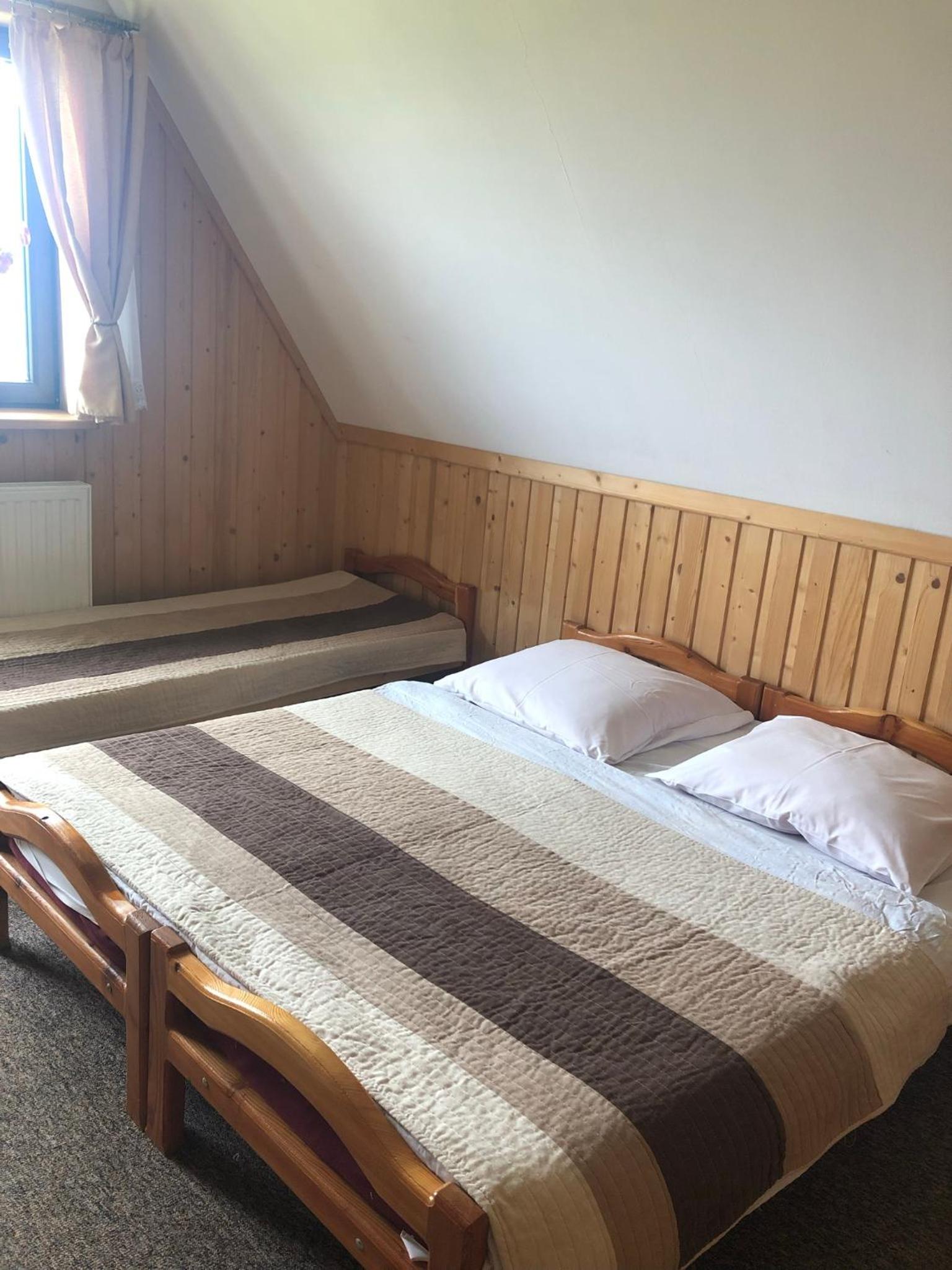 Quadruple Room with Private Bathroom - Photo 1