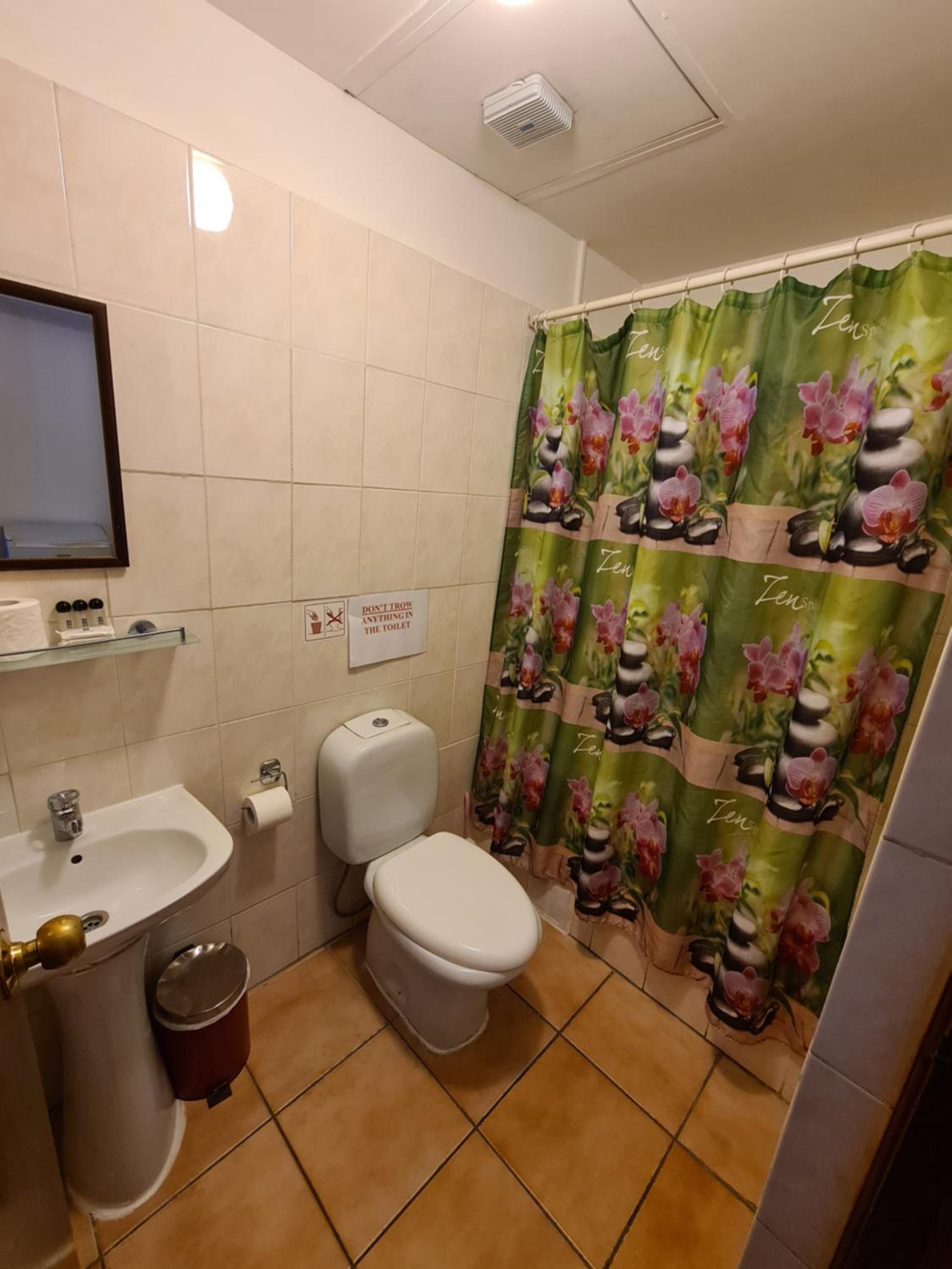 Budget Triple Room photo 2