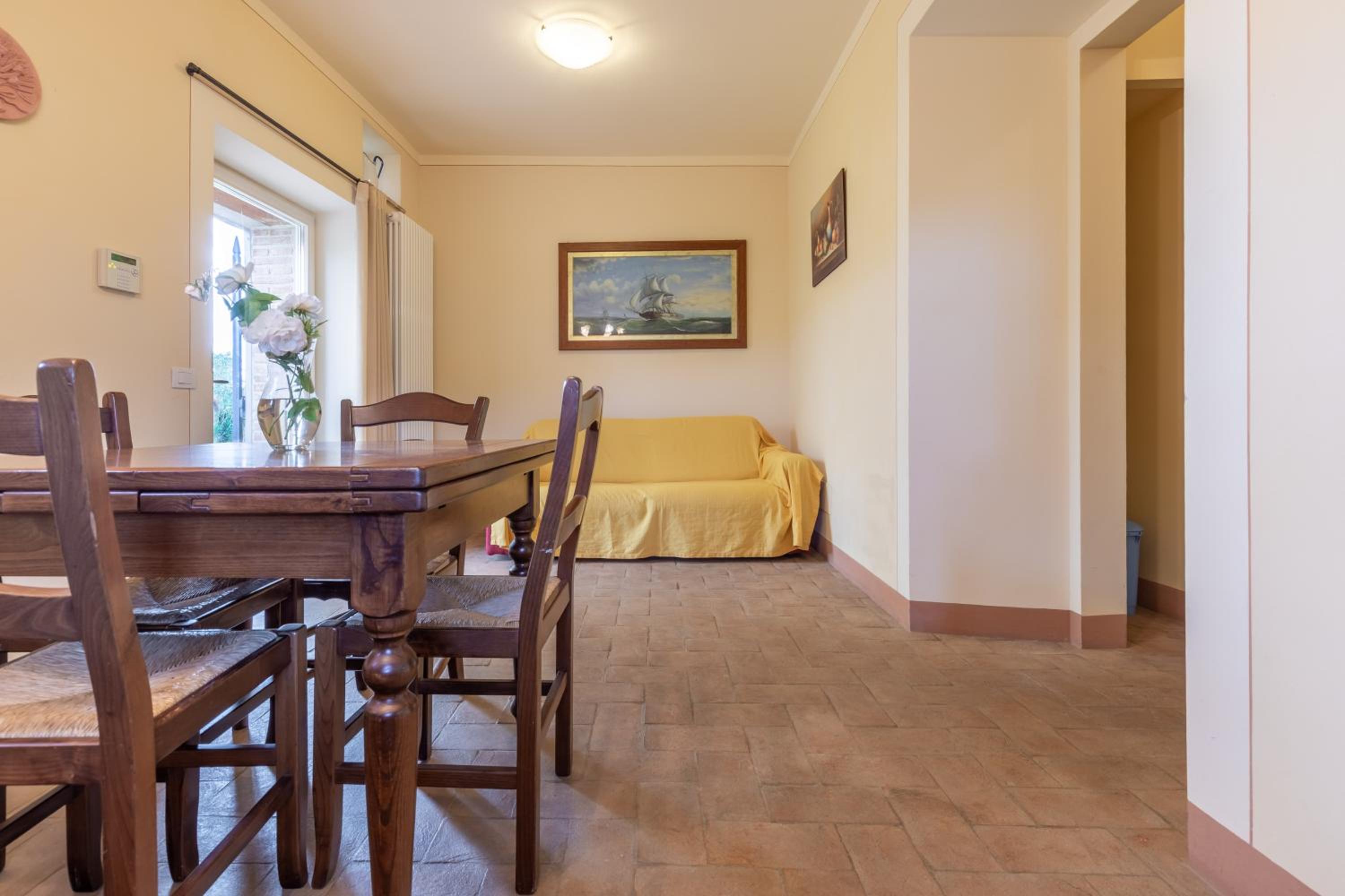 Family Room (2 Adults + 2 Children) photo 2