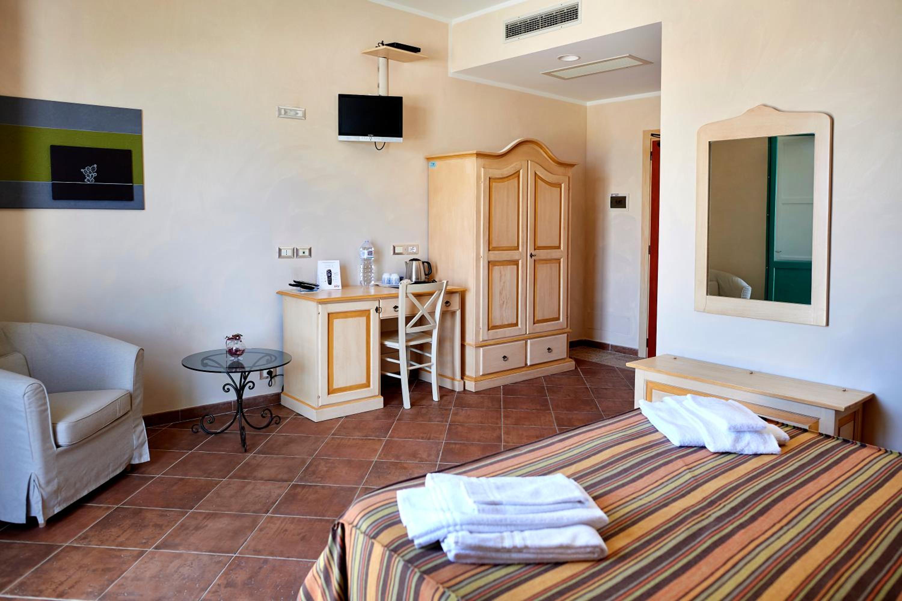 Executive Double Room - Photo 6