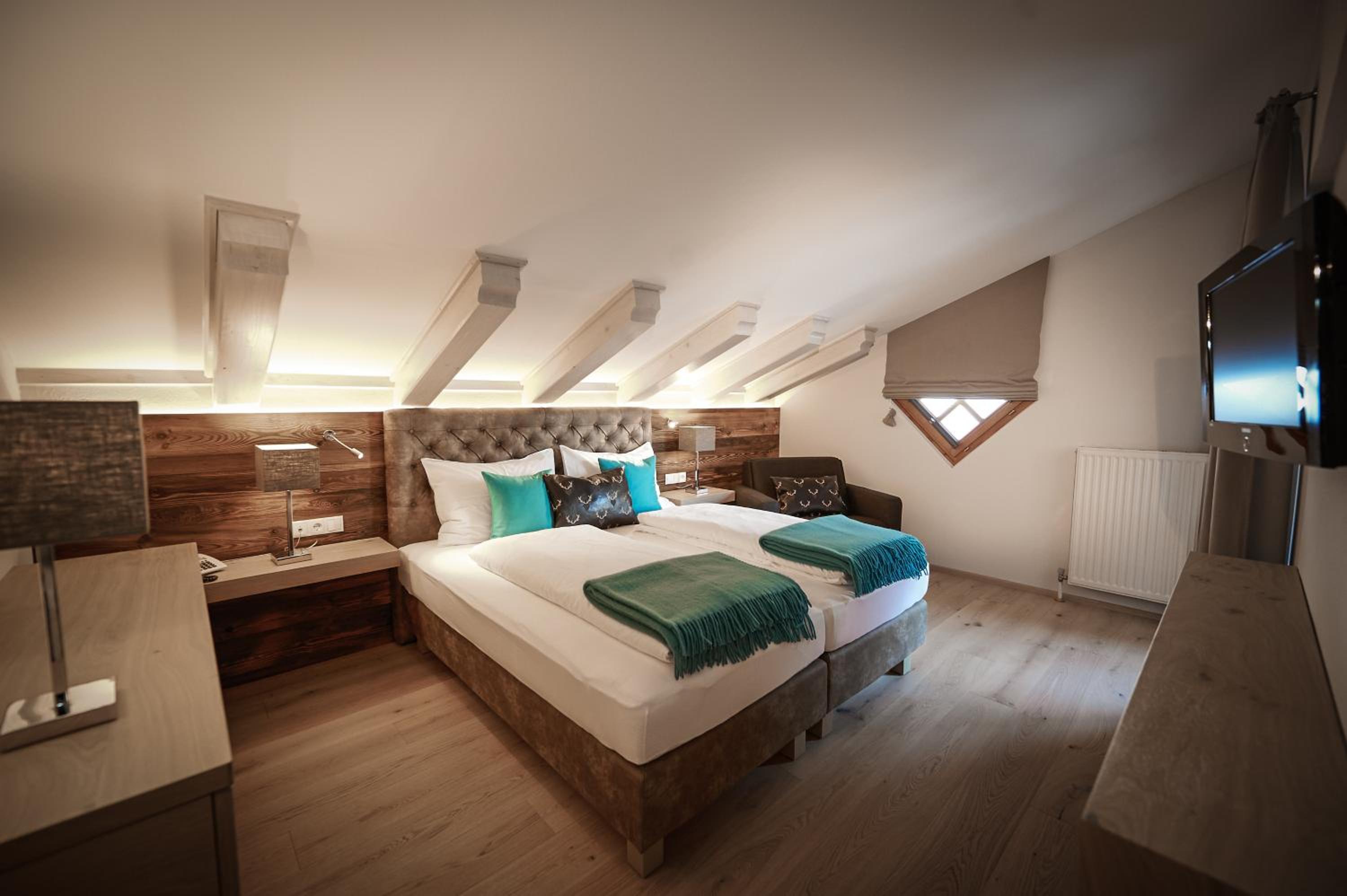 Suite with Balcony - Photo 9