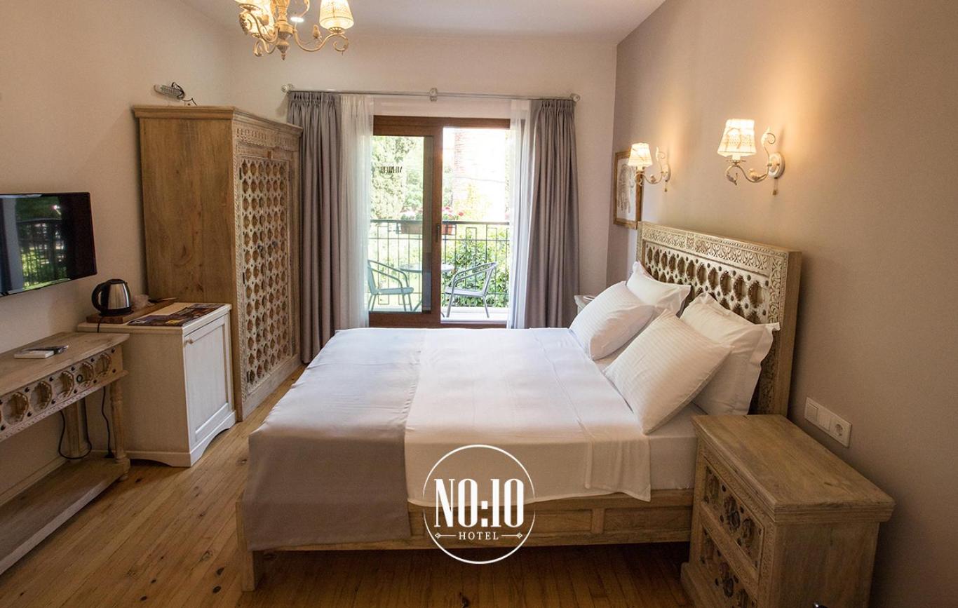 Double Room with Balcony - Photo 5