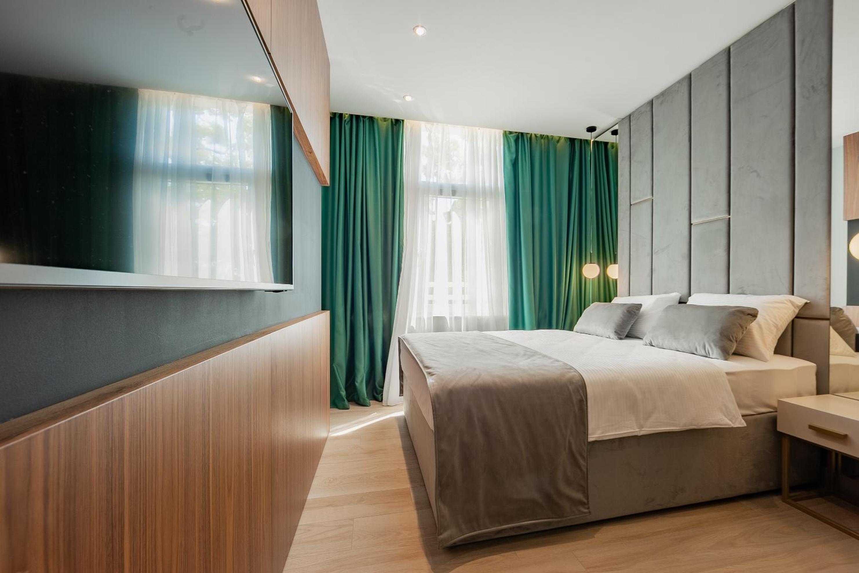 Deluxe Double Room - Photo 5