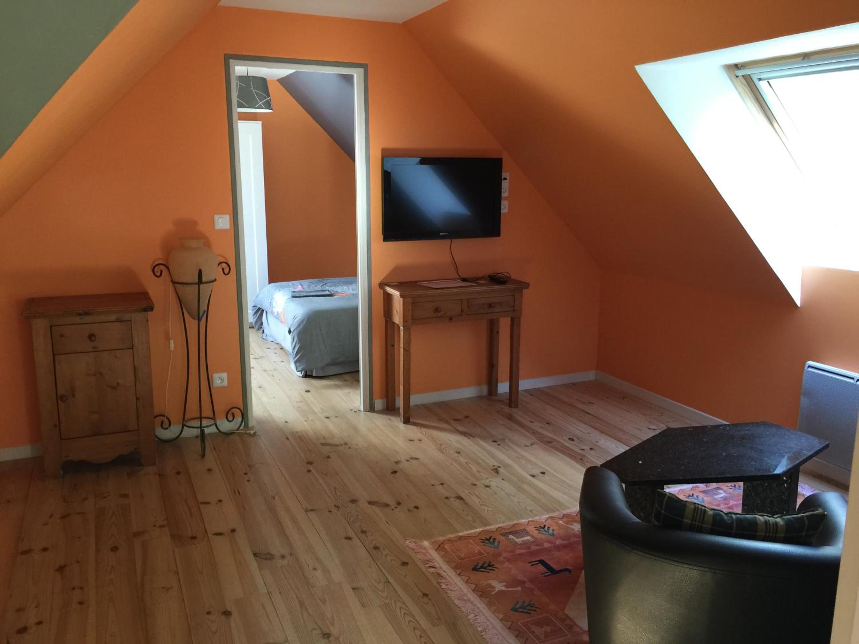 Double Room with Garden View - Photo 8