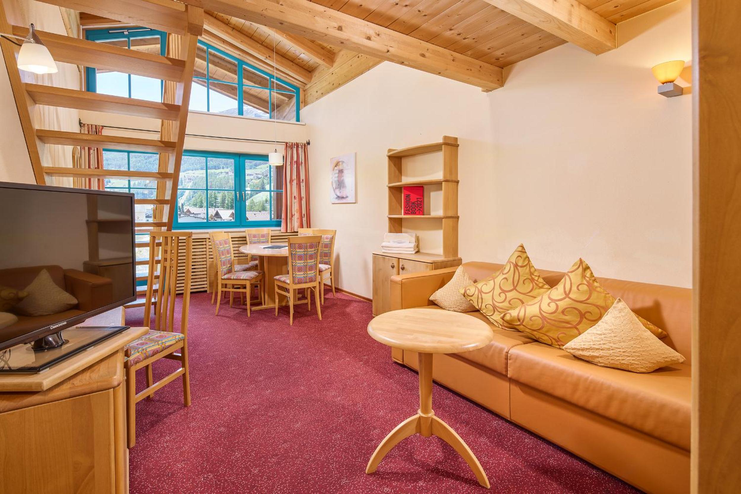 Deluxe Suite - Photo 5