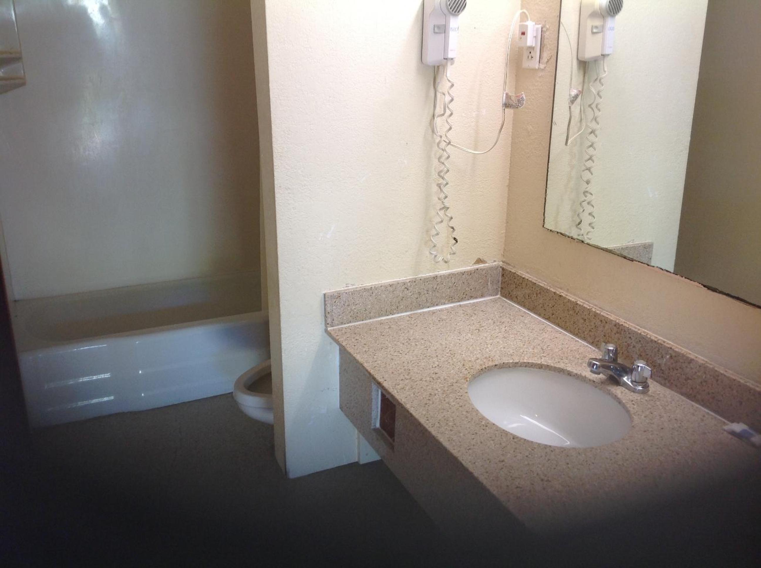 Standard King Room photo 2