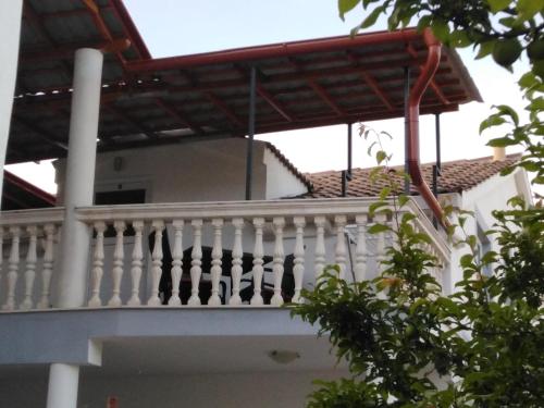 Apartment with Balcony photo 3