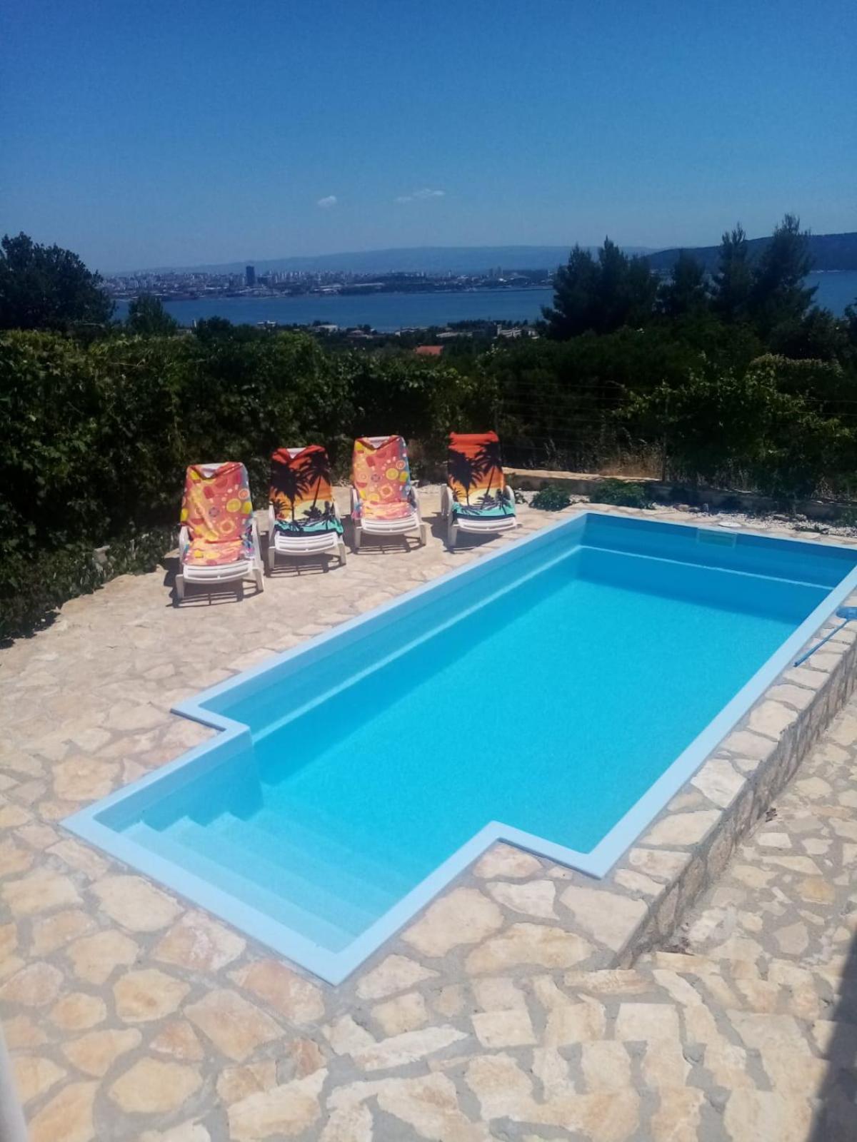 Apartment with Sea View - Photo 15