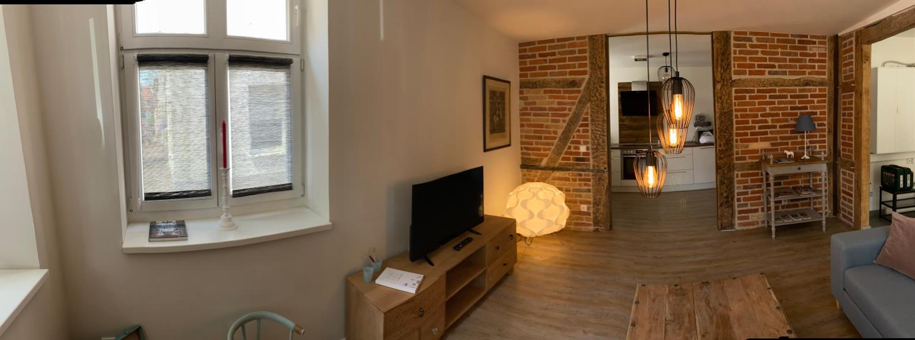One-Bedroom Apartment photo 1