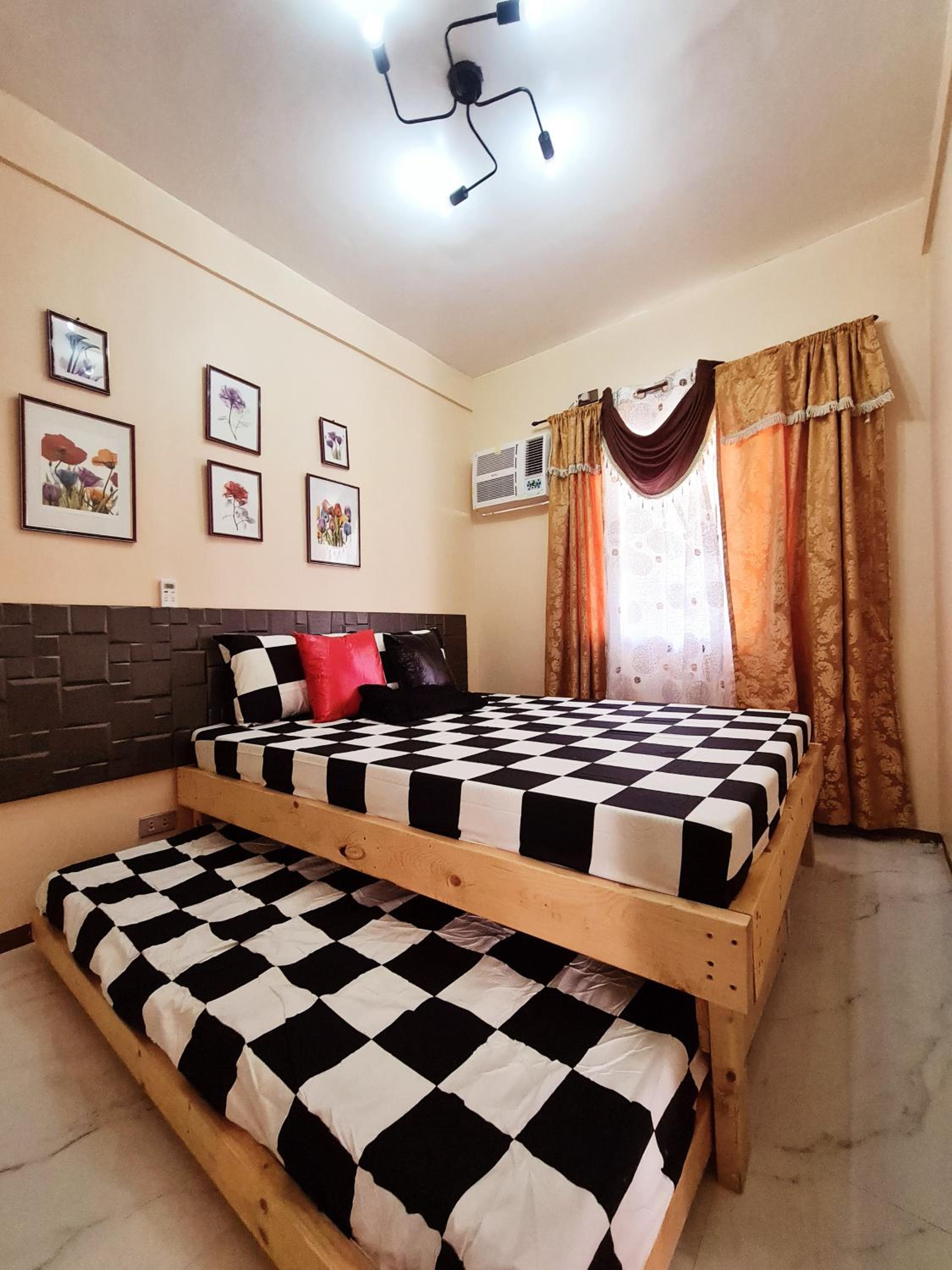 Two-Bedroom Apartment - Photo 25
