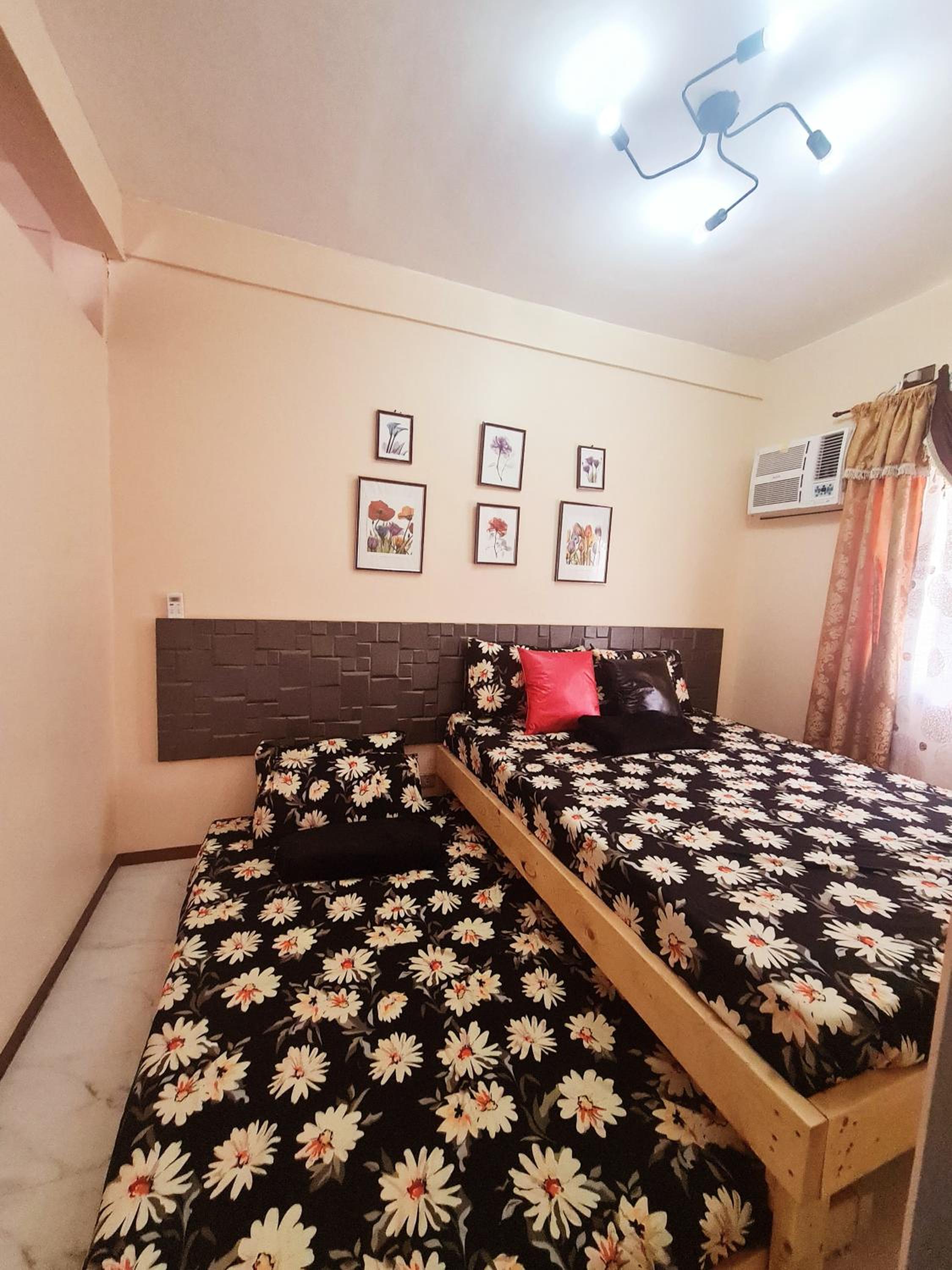 Two-Bedroom Apartment - Photo 30